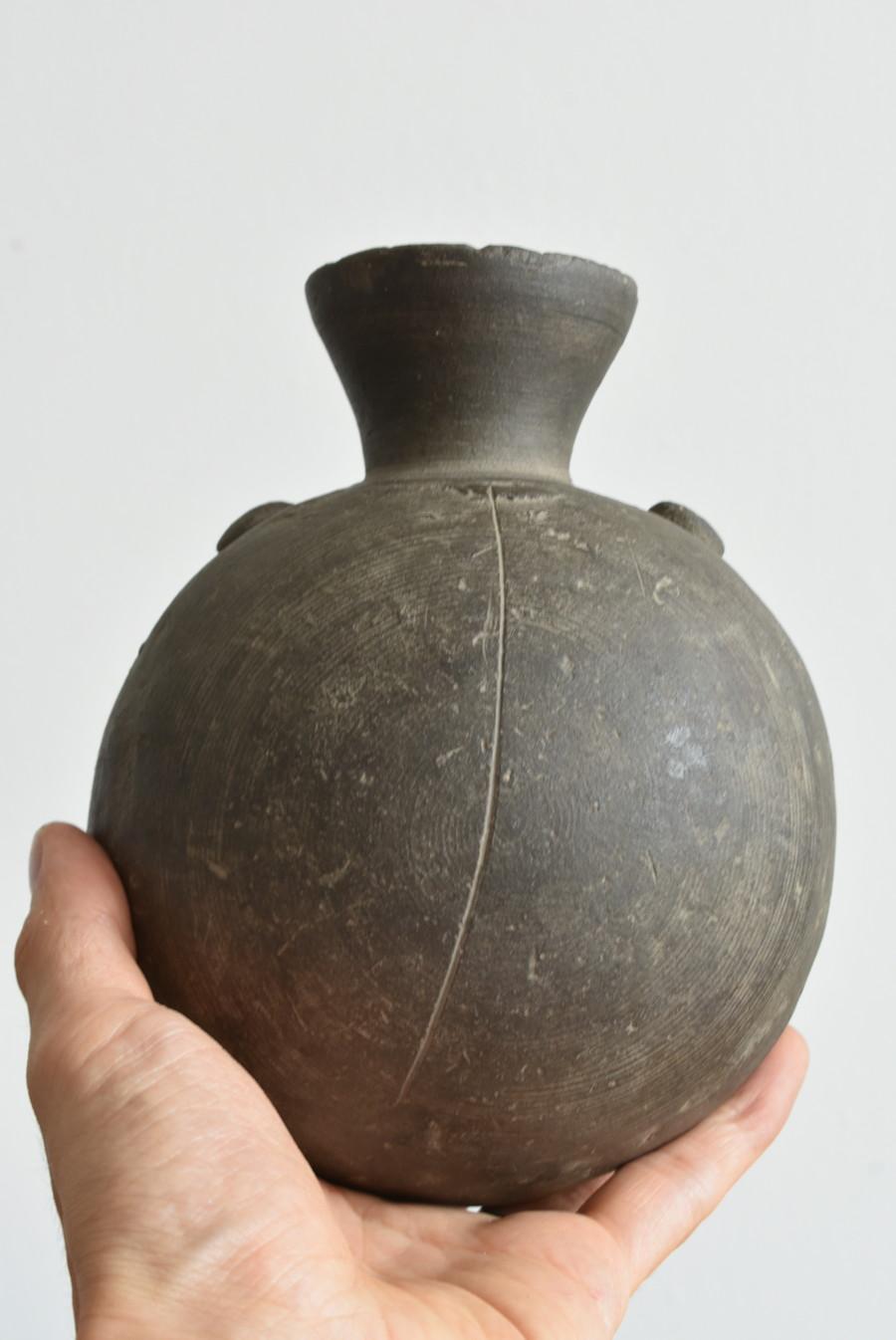 Rare and Beautiful Japanese Antique Pottery/Sue Pottery/Early 9th Century In Good Condition In Sammu-shi, Chiba
