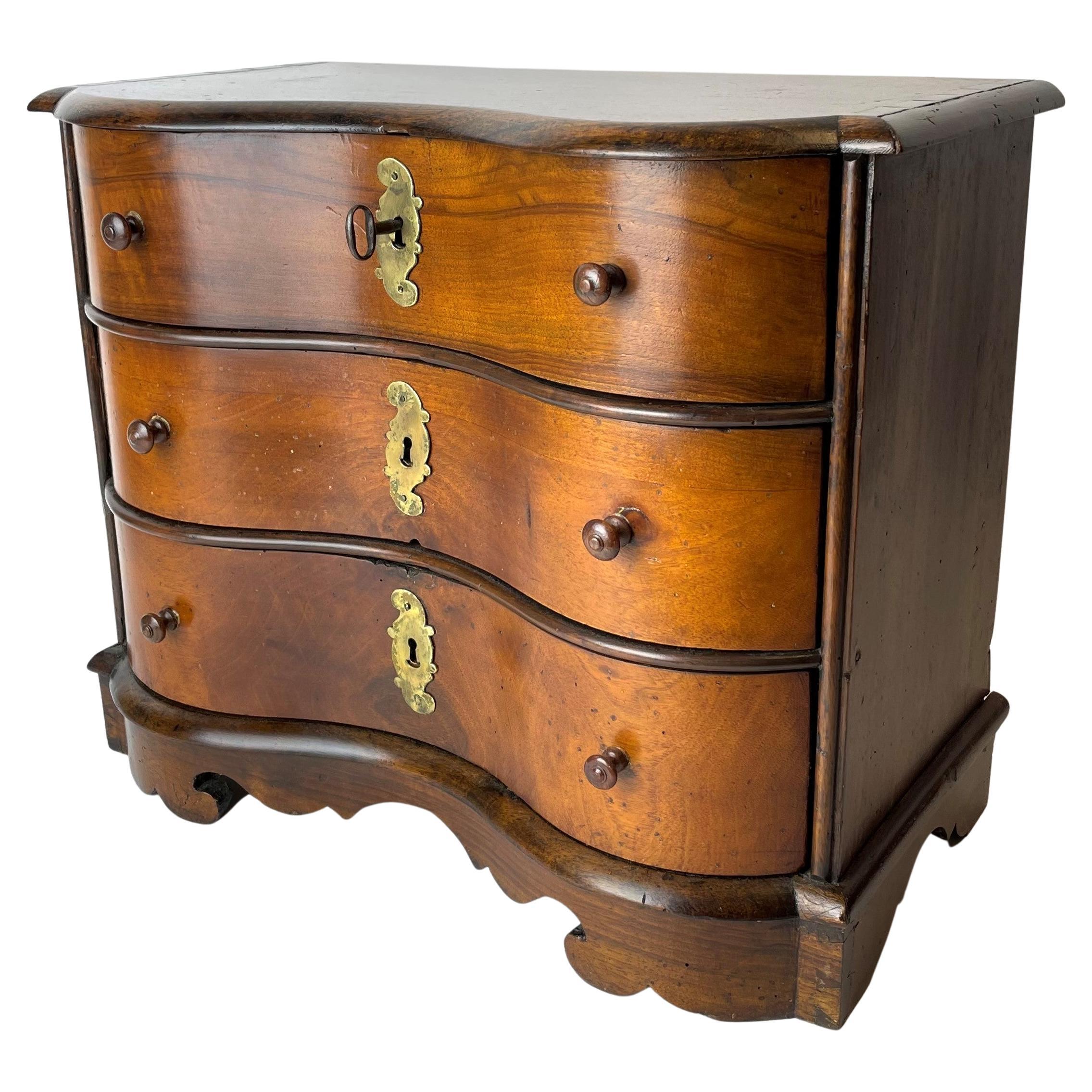 Rare and Beautiful Miniature Chest of Drawers from the Early 18th Century For Sale