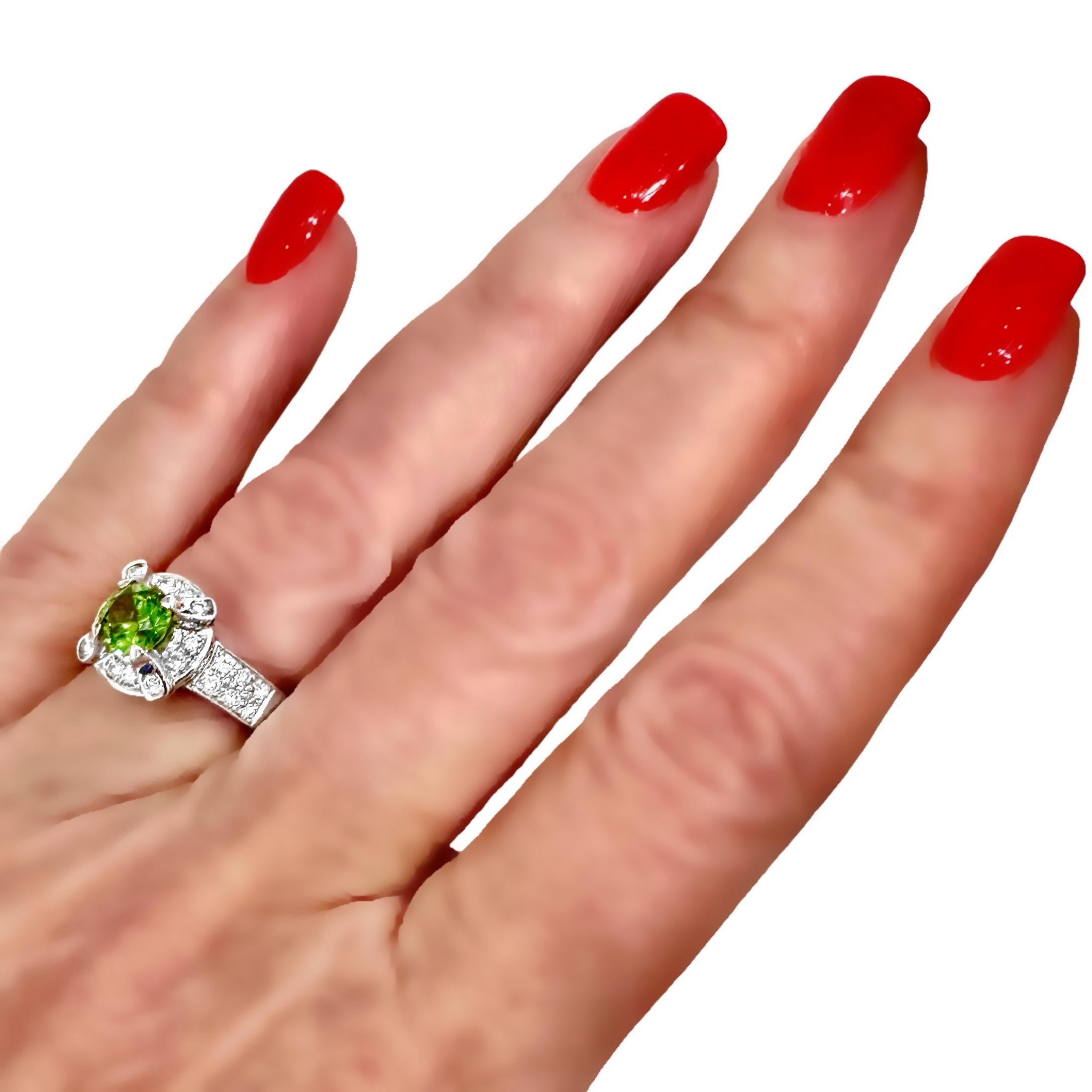 Rare and Brilliant 1.05ct Round Demantoid Garnet in Platinum Ring with Diamonds For Sale 3