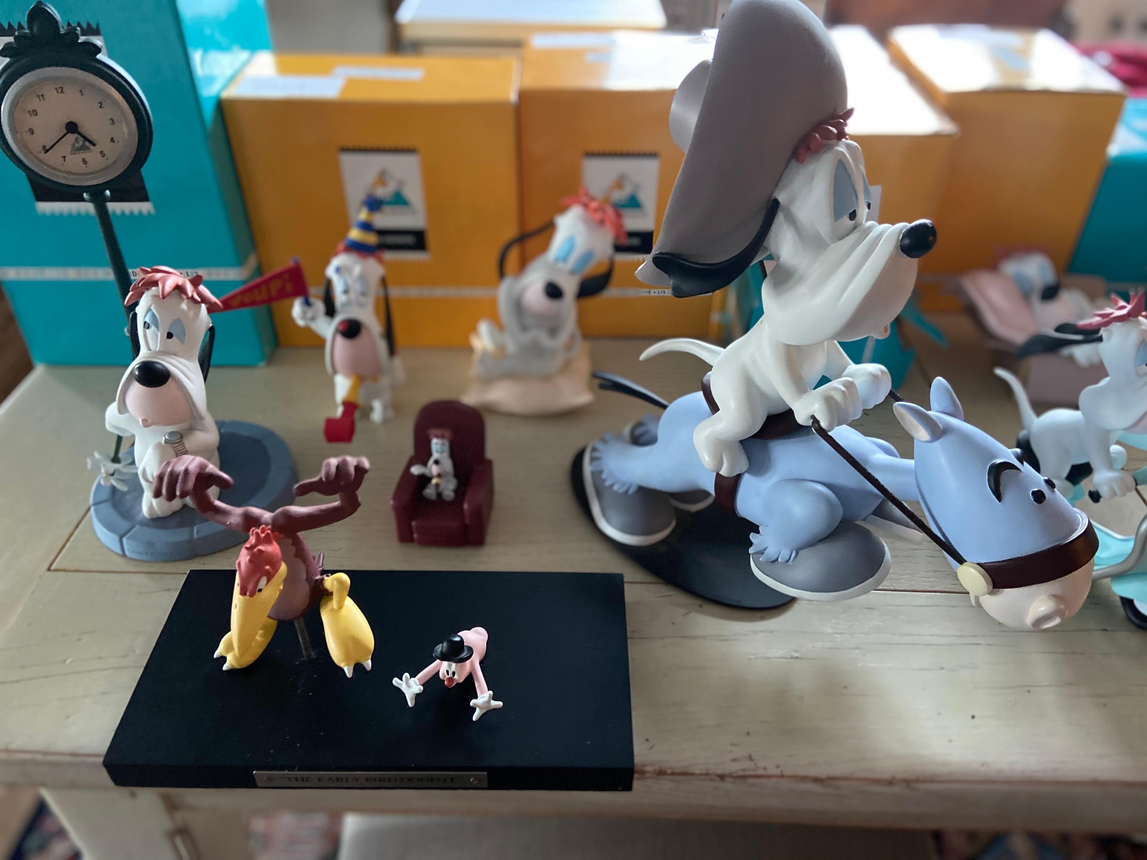 Statue de figurine rare et de collection Droopy et fille par Demons & Merveilles en vente 3