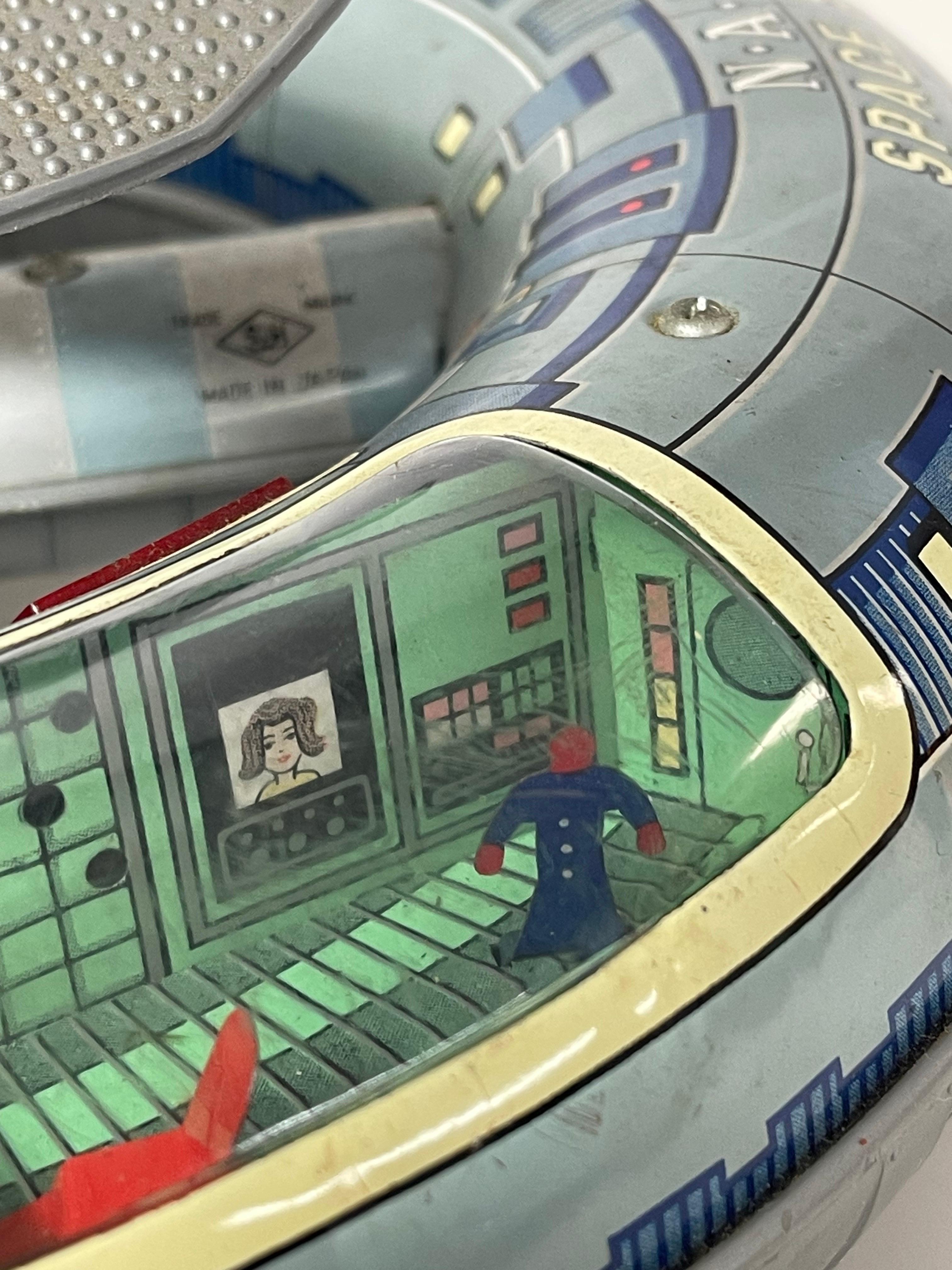 Seltenes und Sammlerstück 1960er Horikawa Space Station Spielzeug im Angebot 1