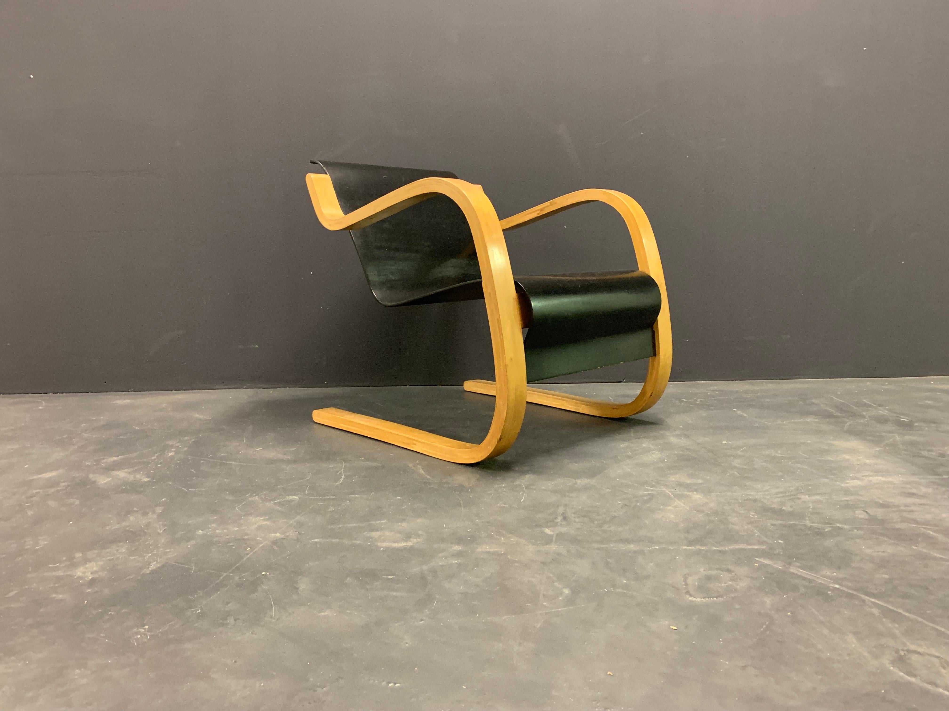 Rare and Early Alvar Aalto No.31 Chair, circa 1930 3