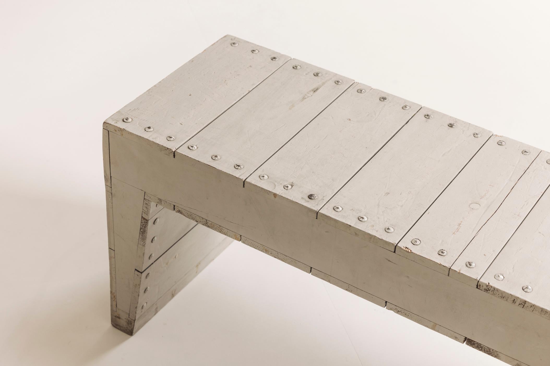 Rare and early Bossche School bench by Dom Hans van der Laan, 1970s. im Angebot 3