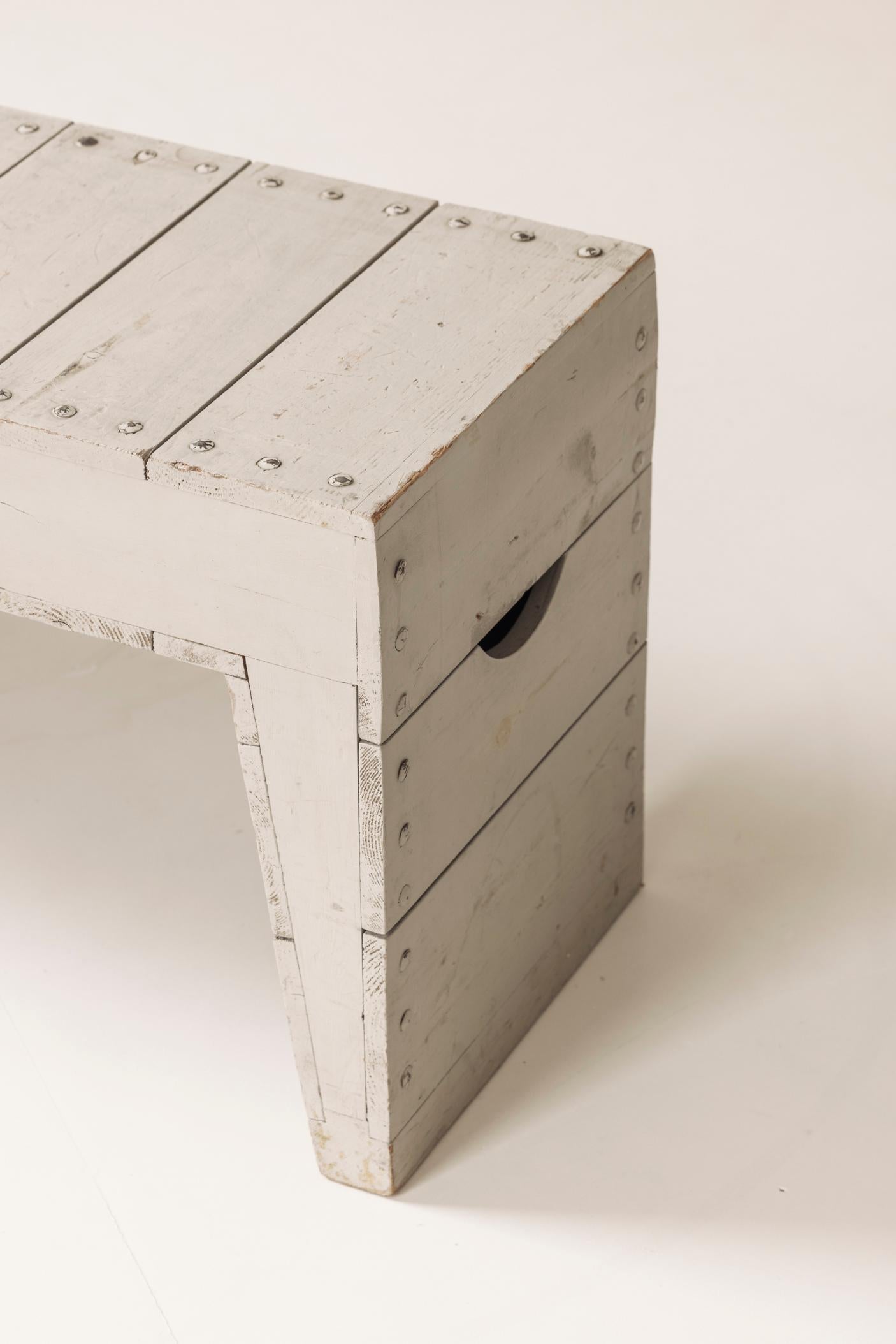 Rare and early Bossche School bench by Dom Hans van der Laan, 1970s. (Holz) im Angebot
