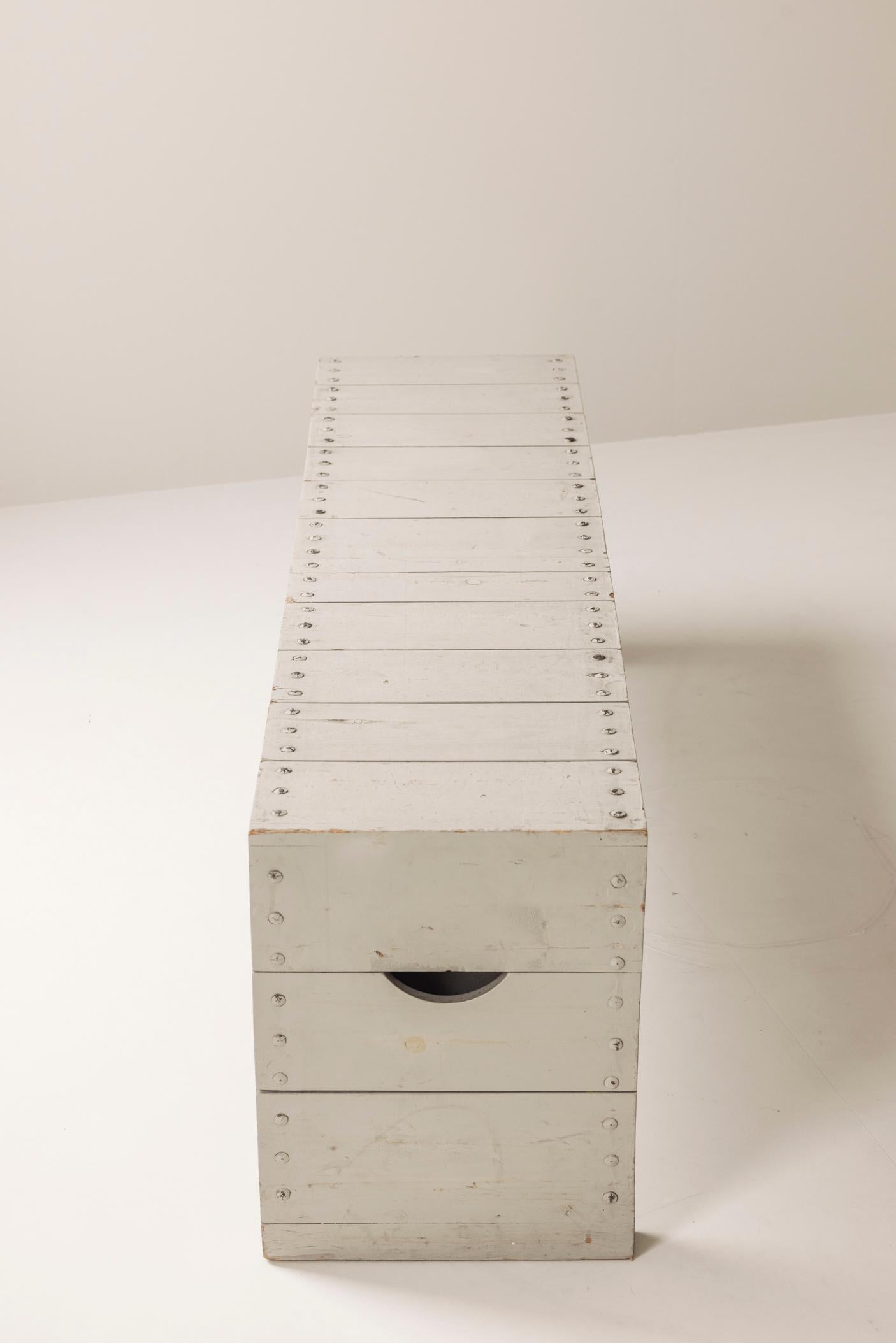 Rare and early Bossche School bench by Dom Hans van der Laan, 1970s. im Angebot 2
