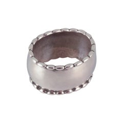 Seltener und früher Georg Jensen Serviettenring aus 830er Silber.
