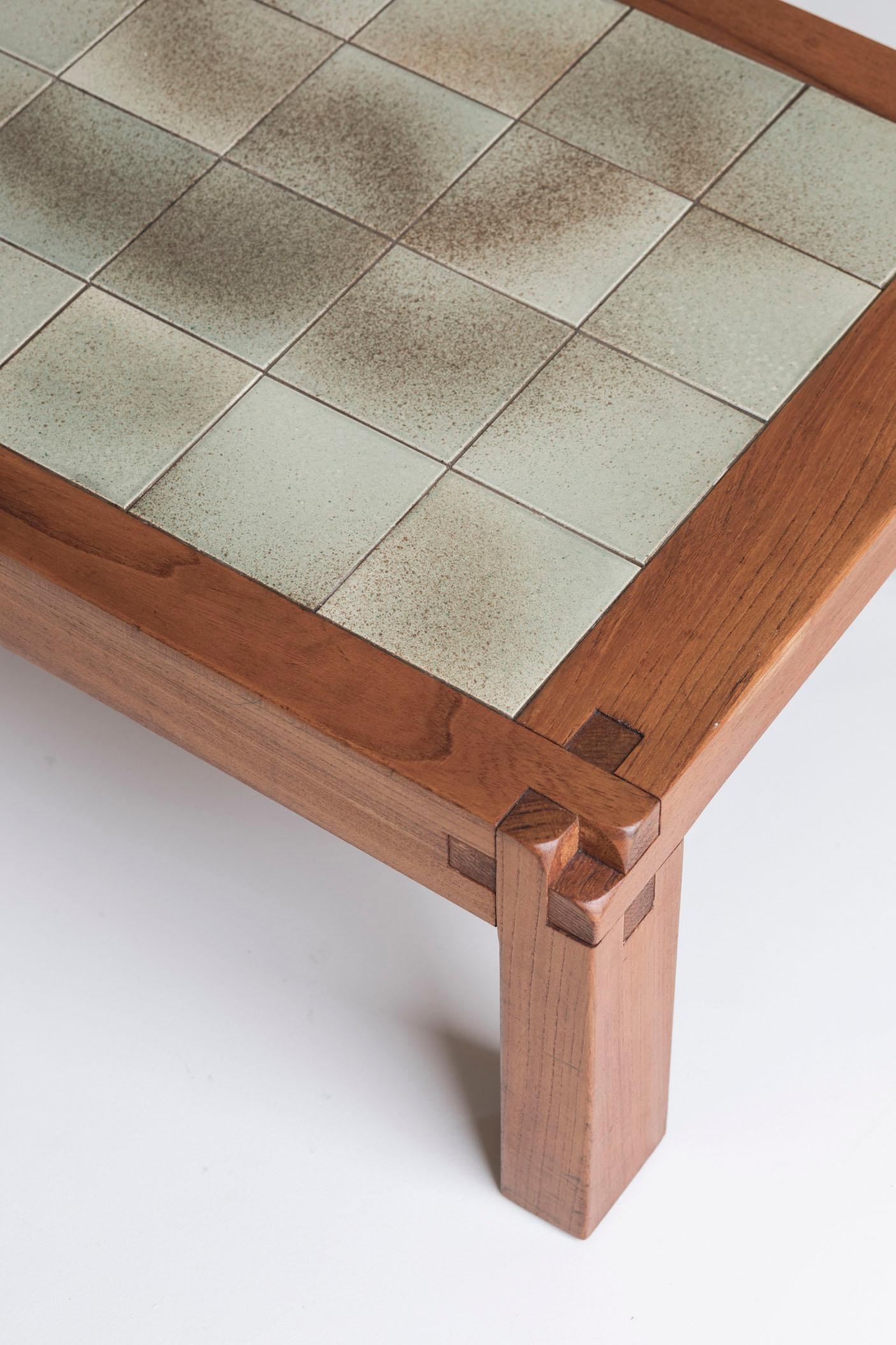 Rare and early model T18 ceramic coffee table by Pierre Chapo, France 1965 In Good Condition In Antwerp, BE