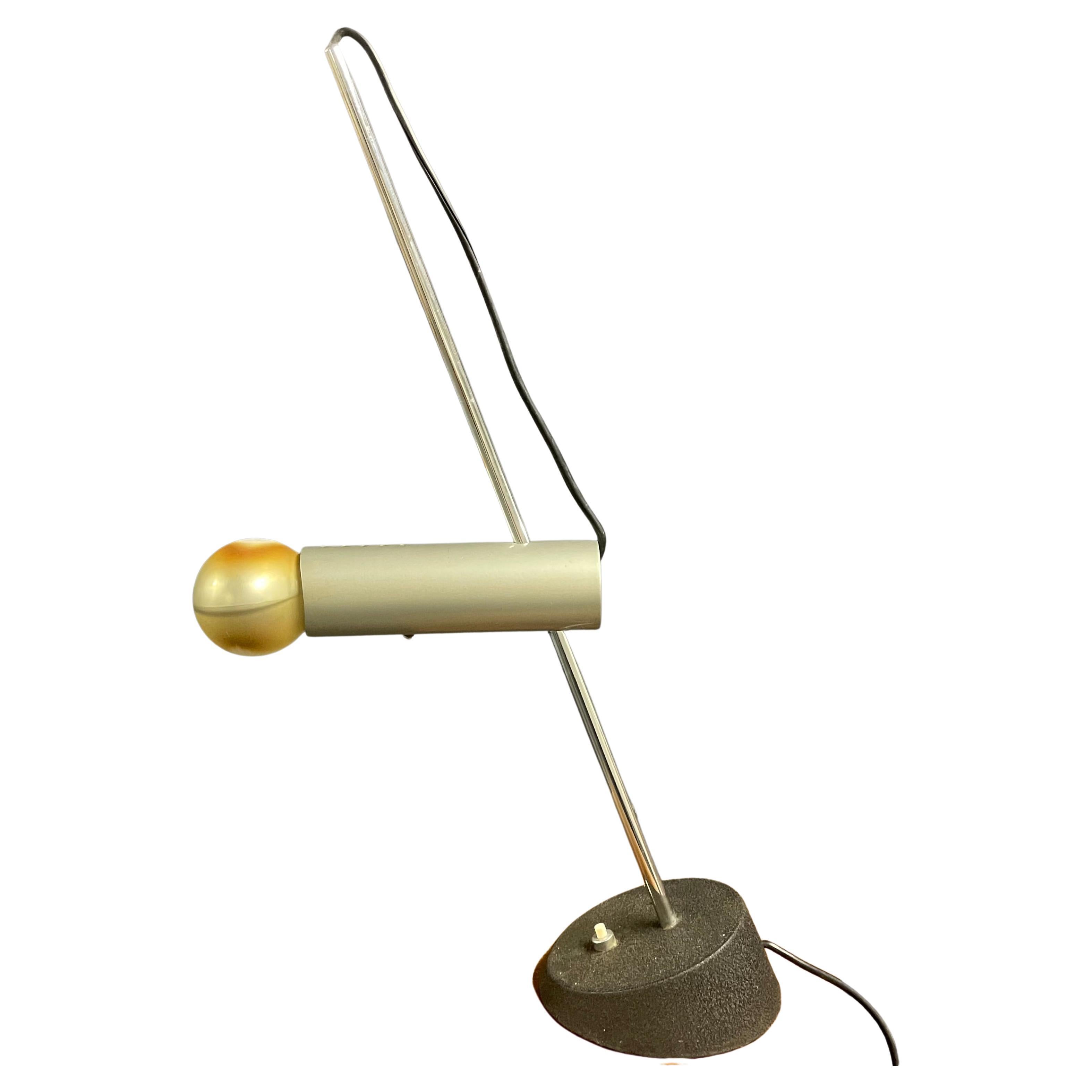 Rare and Early No.566 Table Lamp by Gino Sarfatti for Arteluce