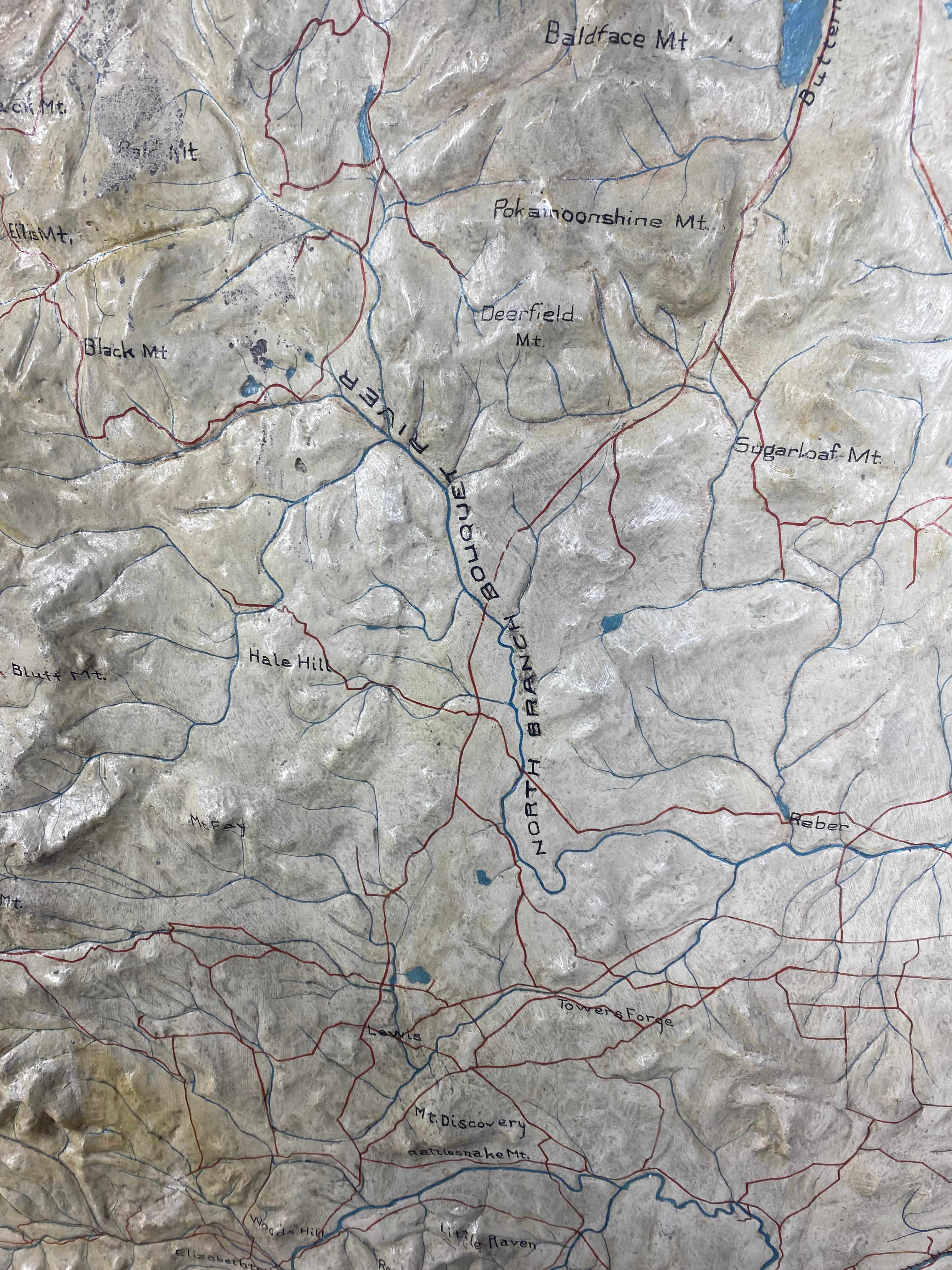 Seltene und frühe Gipsreliefkarte der Adirondack-Gebirge von F J H Merrill im Angebot 3