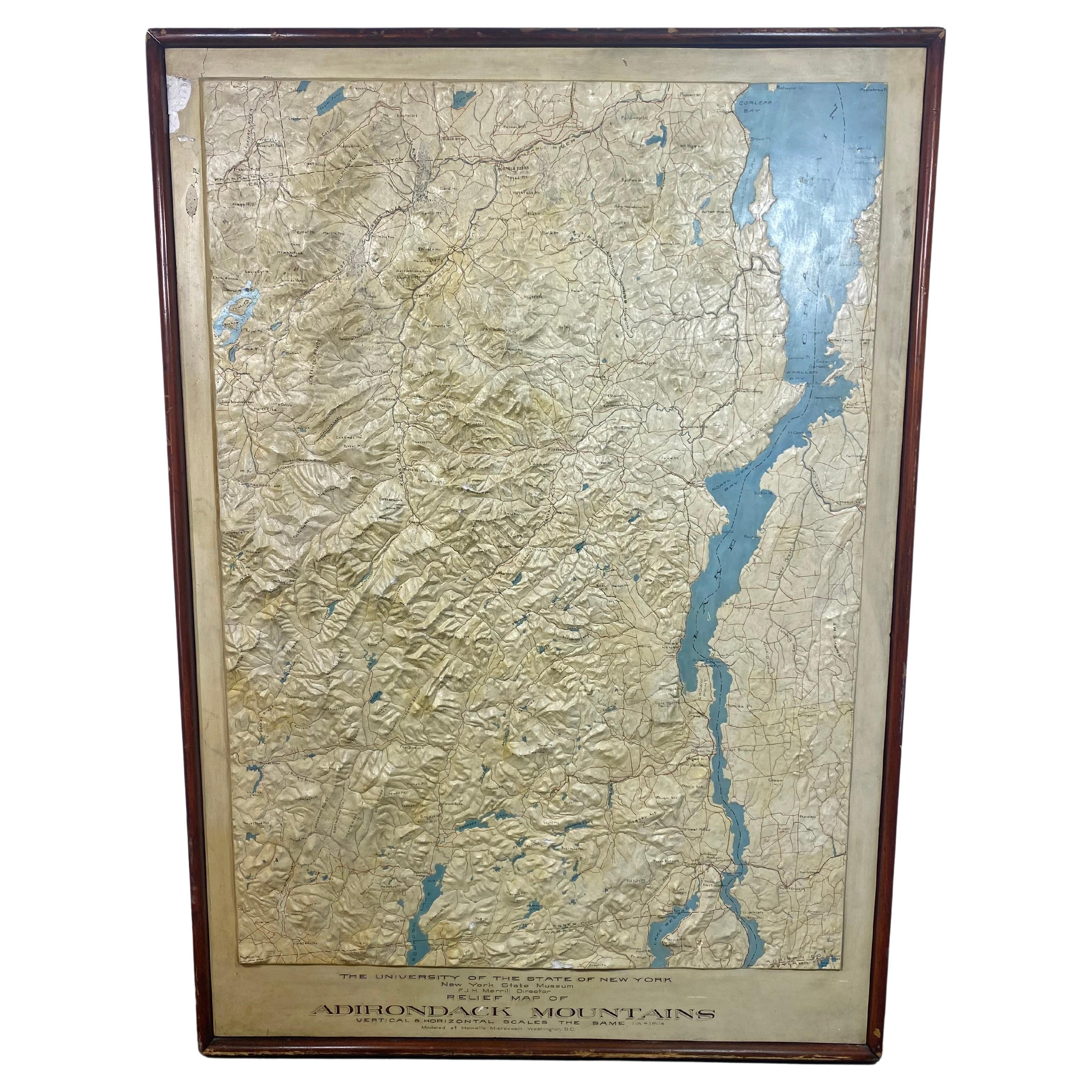 Seltene und frühe Gipsreliefkarte der Adirondack-Gebirge von F J H Merrill im Angebot