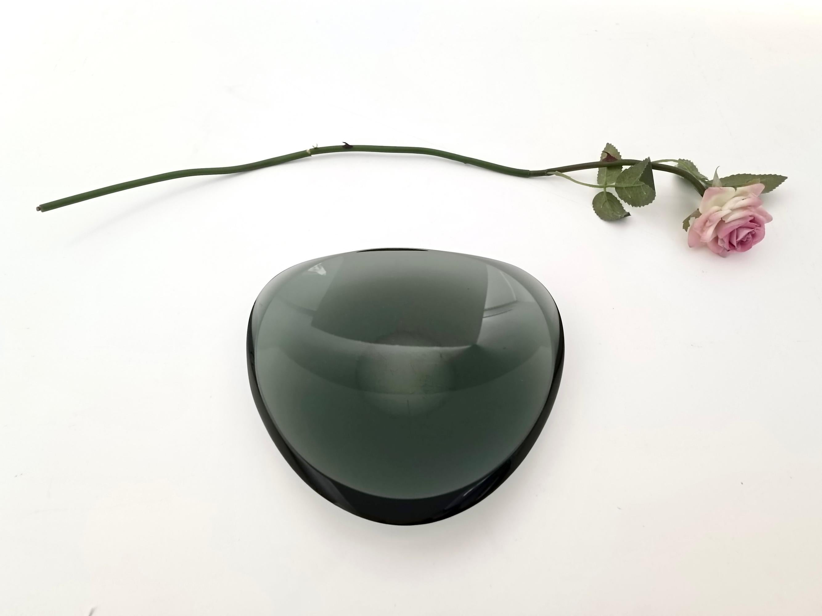 Mid-Century Modern Rare and Elegant Dark Green Glass Ashtray by Max Ingrand for Fontana Arte, Italy For Sale