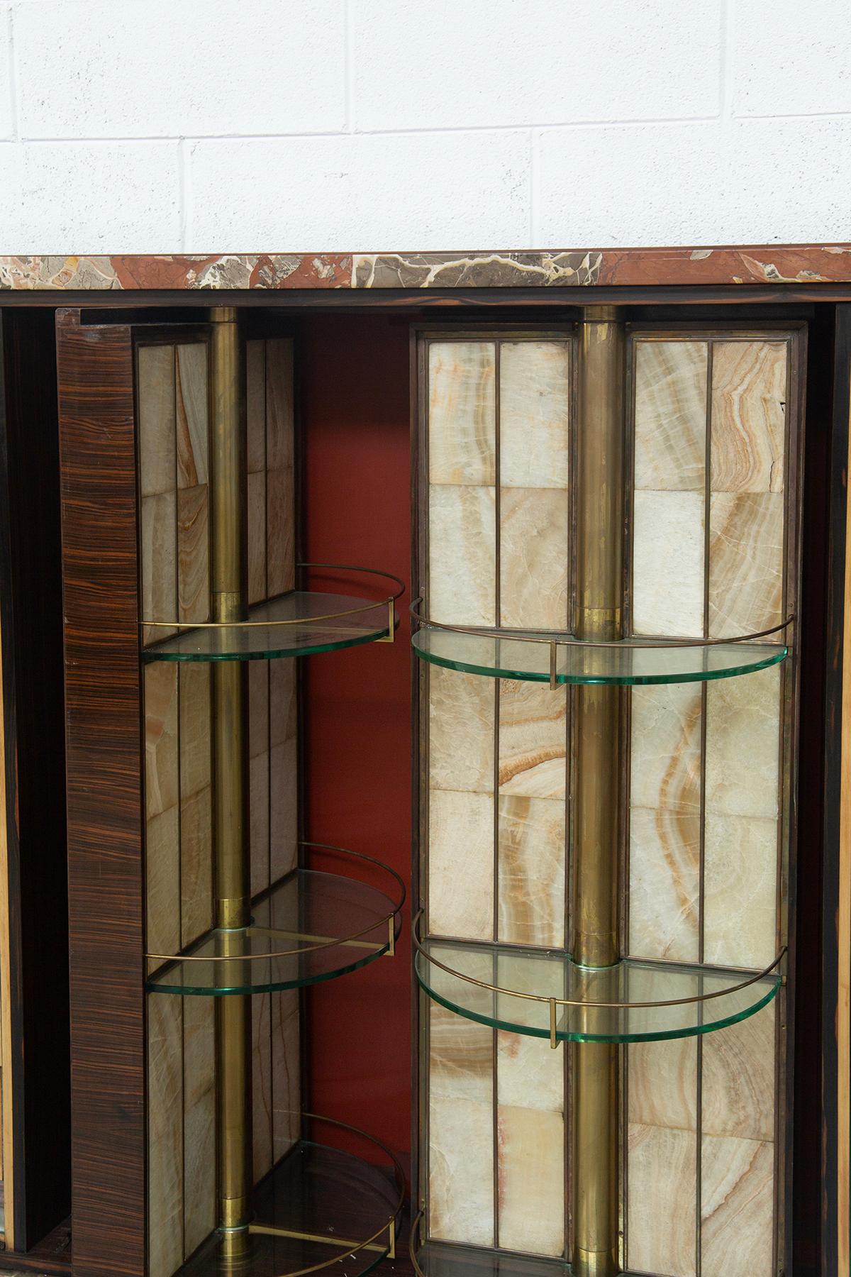 Rare and elegant Italian Art Deco Chinese style Bar cabinet For Sale 6