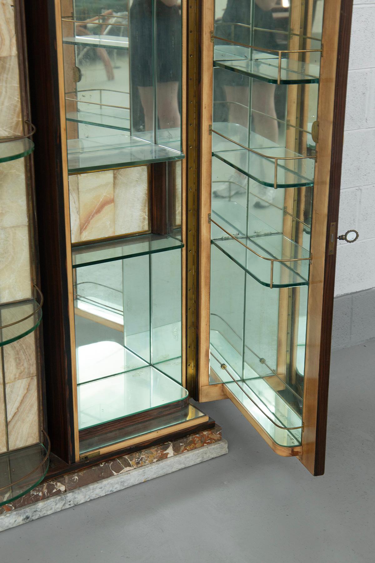 Rare and elegant Italian Art Deco Chinese style Bar cabinet For Sale 9