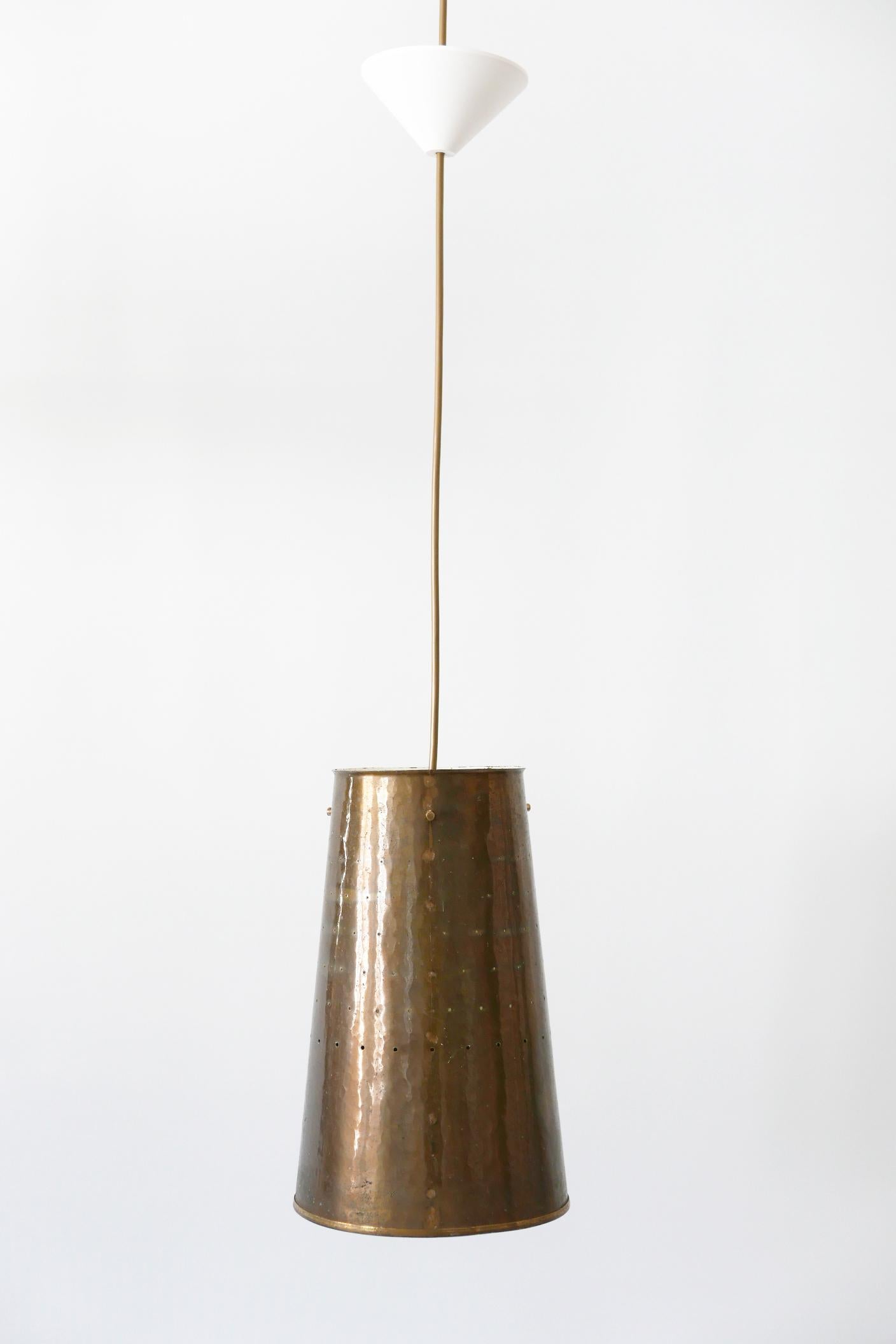 Rare and Elegant Mid-Century Modern Brass Pendant Lamp, 1950s, Germany In Good Condition In Munich, DE
