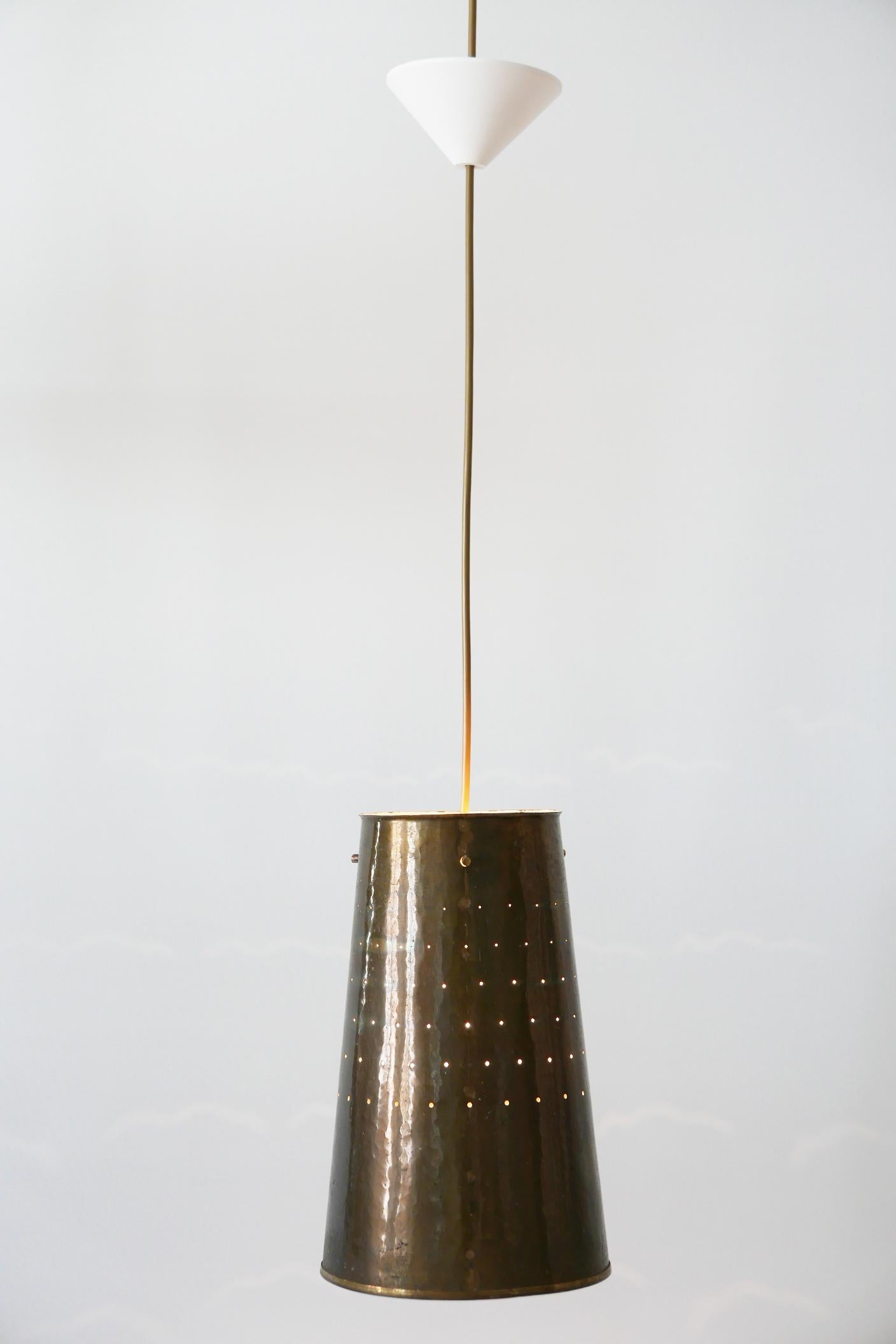 Mid-20th Century Rare and Elegant Mid-Century Modern Brass Pendant Lamp, 1950s, Germany