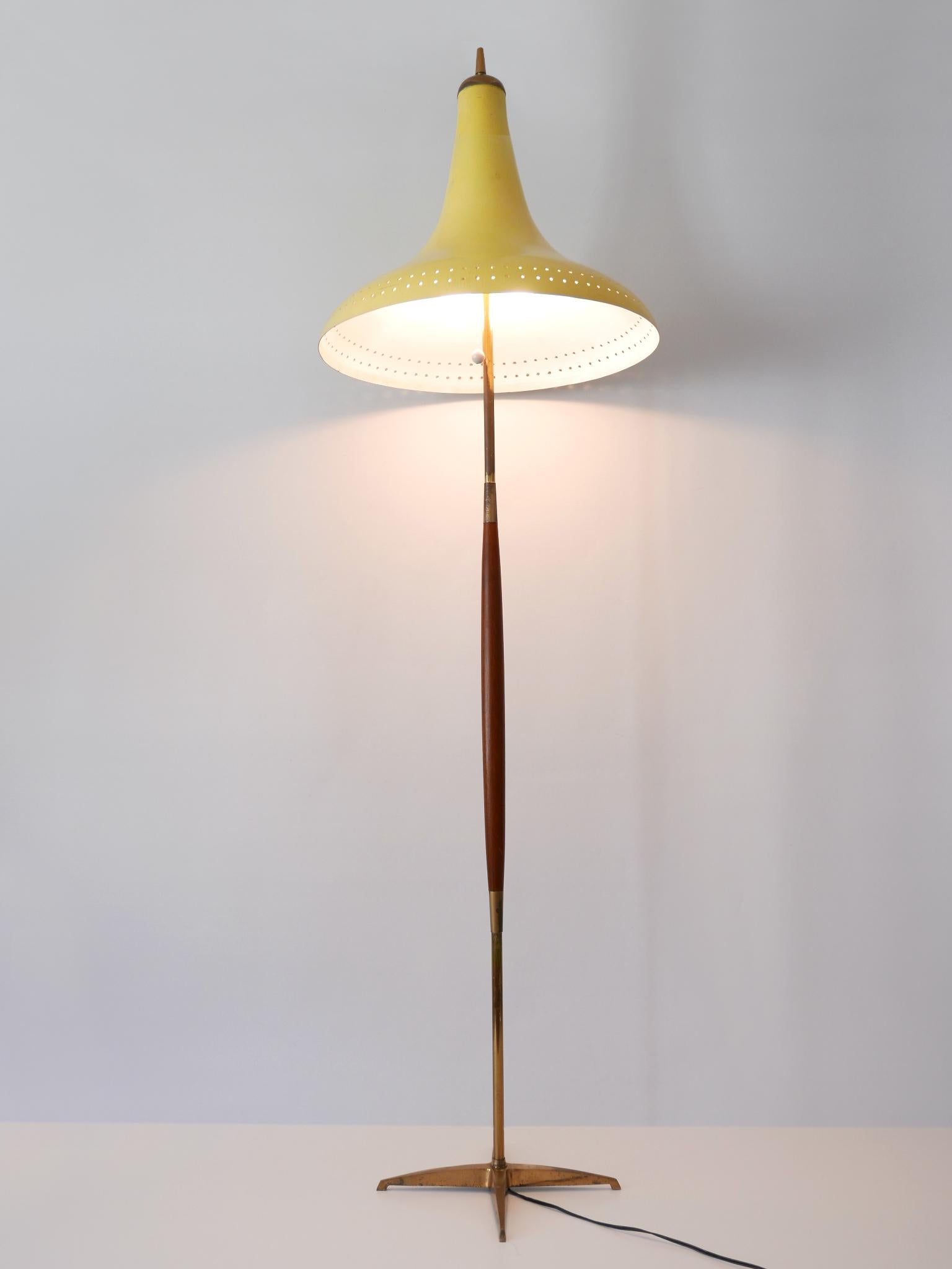 Seltene und elegante Mid-Century-Modern-Stehlampe oder Stehleuchte Österreich 1960er Jahre (Metall) im Angebot