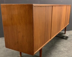 Rare et élégant buffet n° 36 d'Arne Vodder