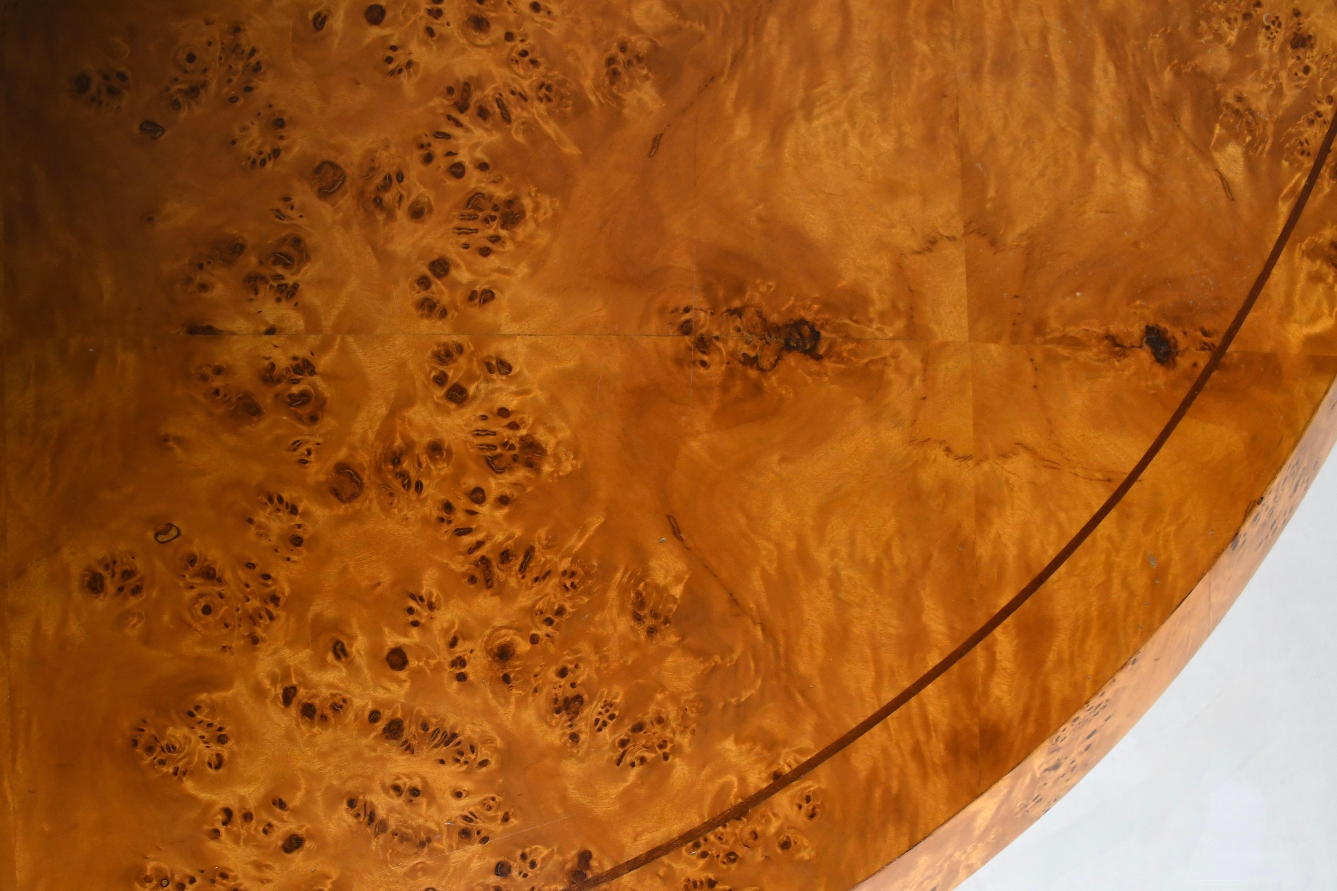 Rare and elegant pair of Art Deco Consoles in Burl Wood. 3