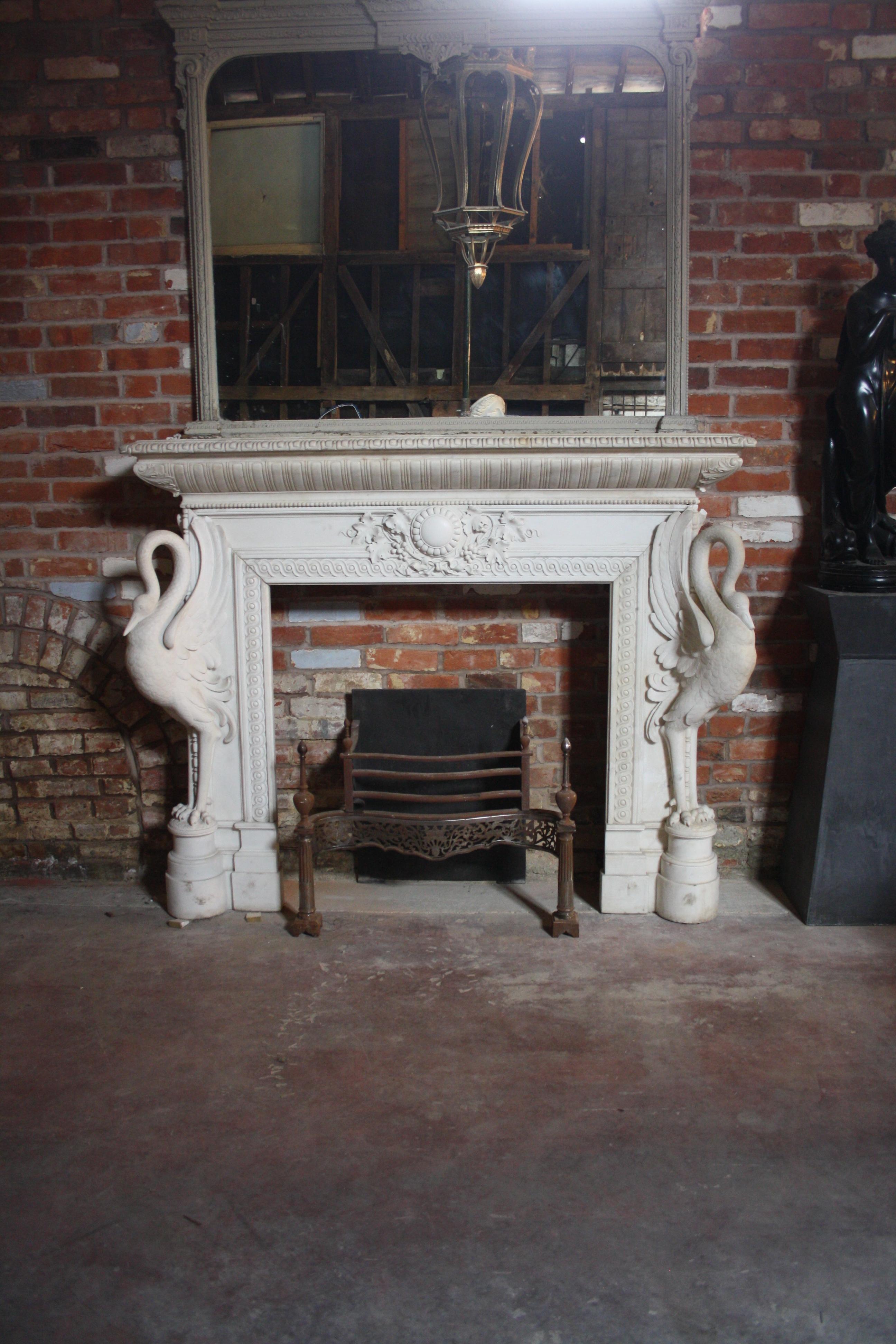 Rare and Exceptional 19th Century Italian Chimneypiece in Statuary Marble For Sale 6