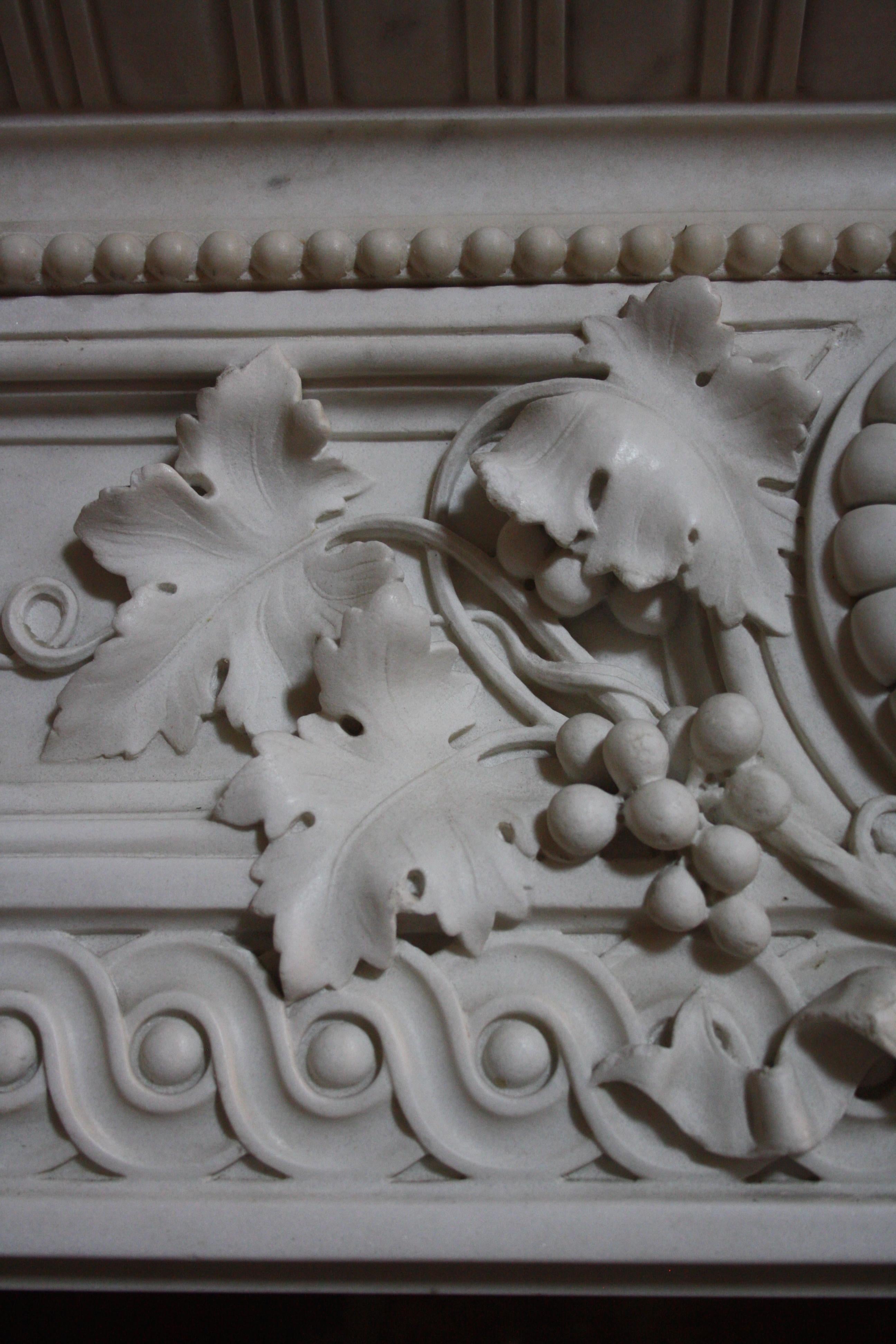 Rare and Exceptional 19th Century Italian Chimneypiece in Statuary Marble For Sale 8