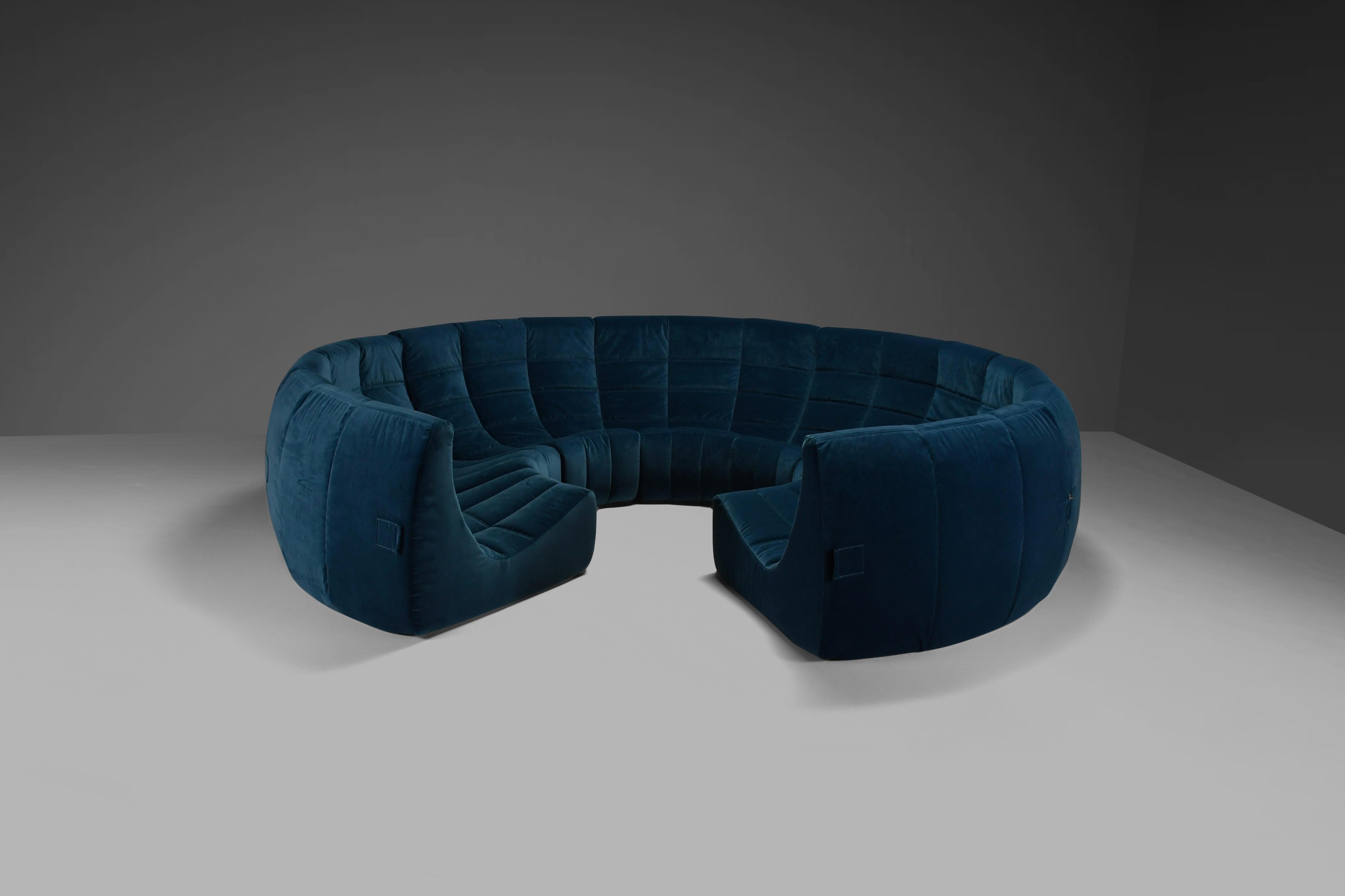 Very rare extra large 'Gilda' circle sofa in excellent condition.

Designed by Michel Ducaroy in 1972.

The sofa is manufactured by 'Roset' the company name of Ligne Roset prior to 1973. 

Reupholstered in a high quality blue colored velvet which