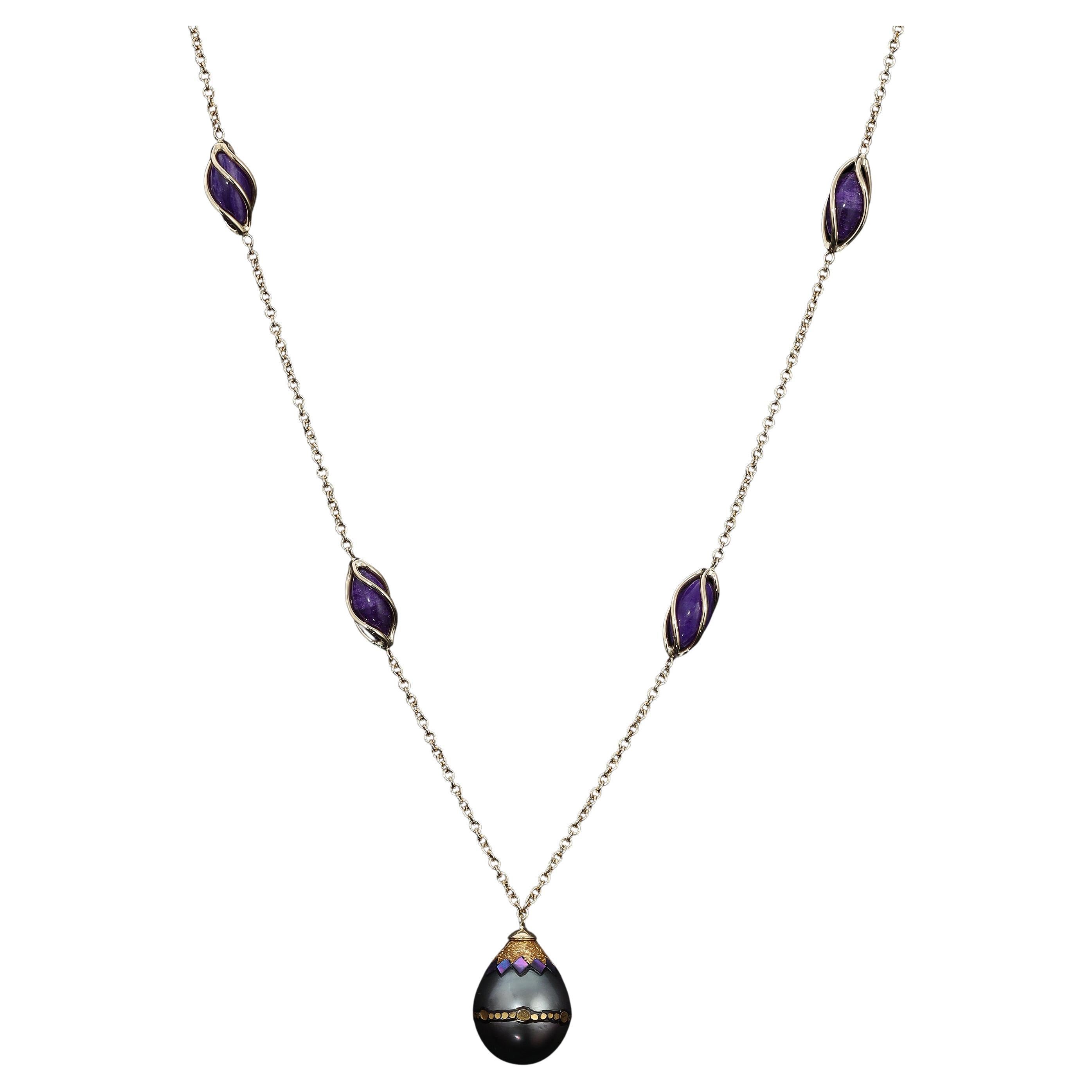 Rare and Exceptional Sugilite Makume  Pearl 18k Gold Necklace For Sale