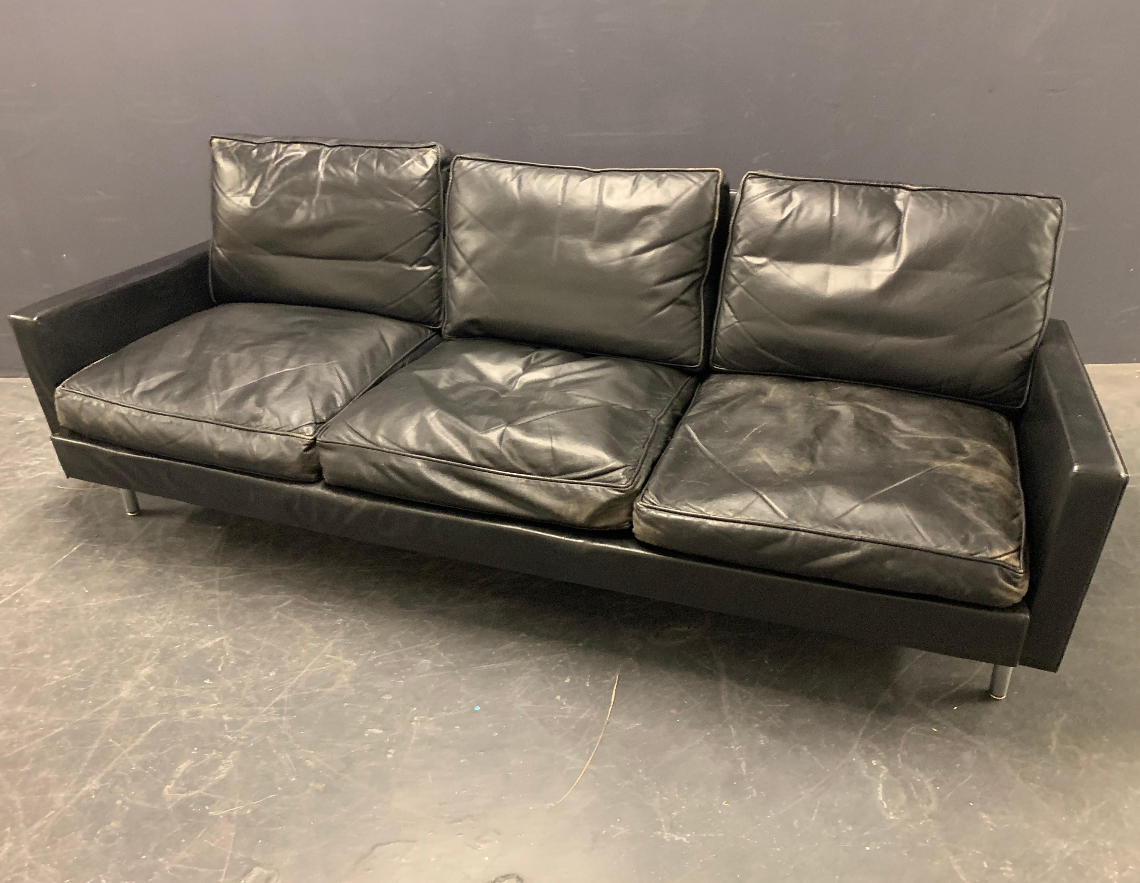 Seltenes und exklusives Lose-Kissen-Sofa (Mitte des 20. Jahrhunderts) im Angebot