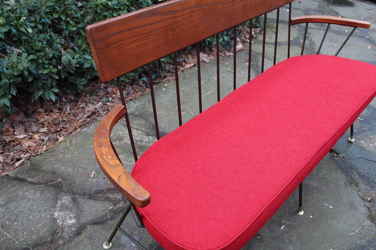 Rare and Fantastic Selrite Three-Seat Settee with Red Wool Upholstery In Excellent Condition For Sale In Buchanan, MI
