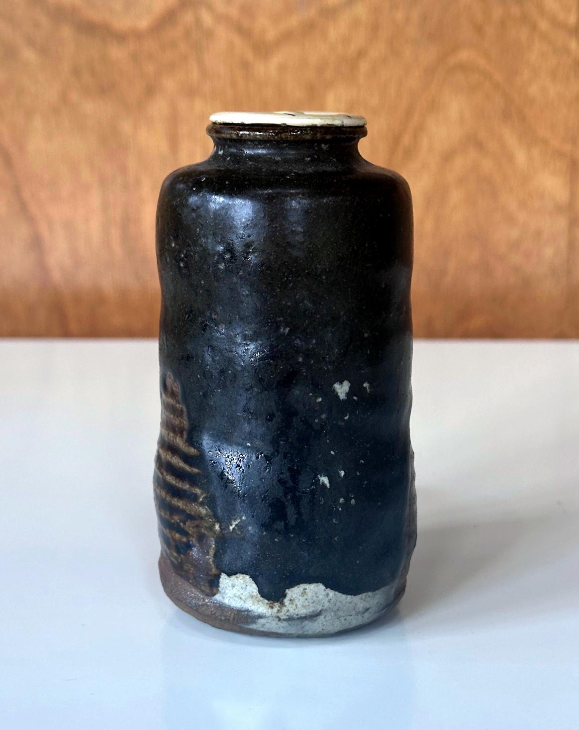 Japonais Rare and Fine Antique Japanese Ceramic Ko-Satsuma Chaire Tea Caddy en vente