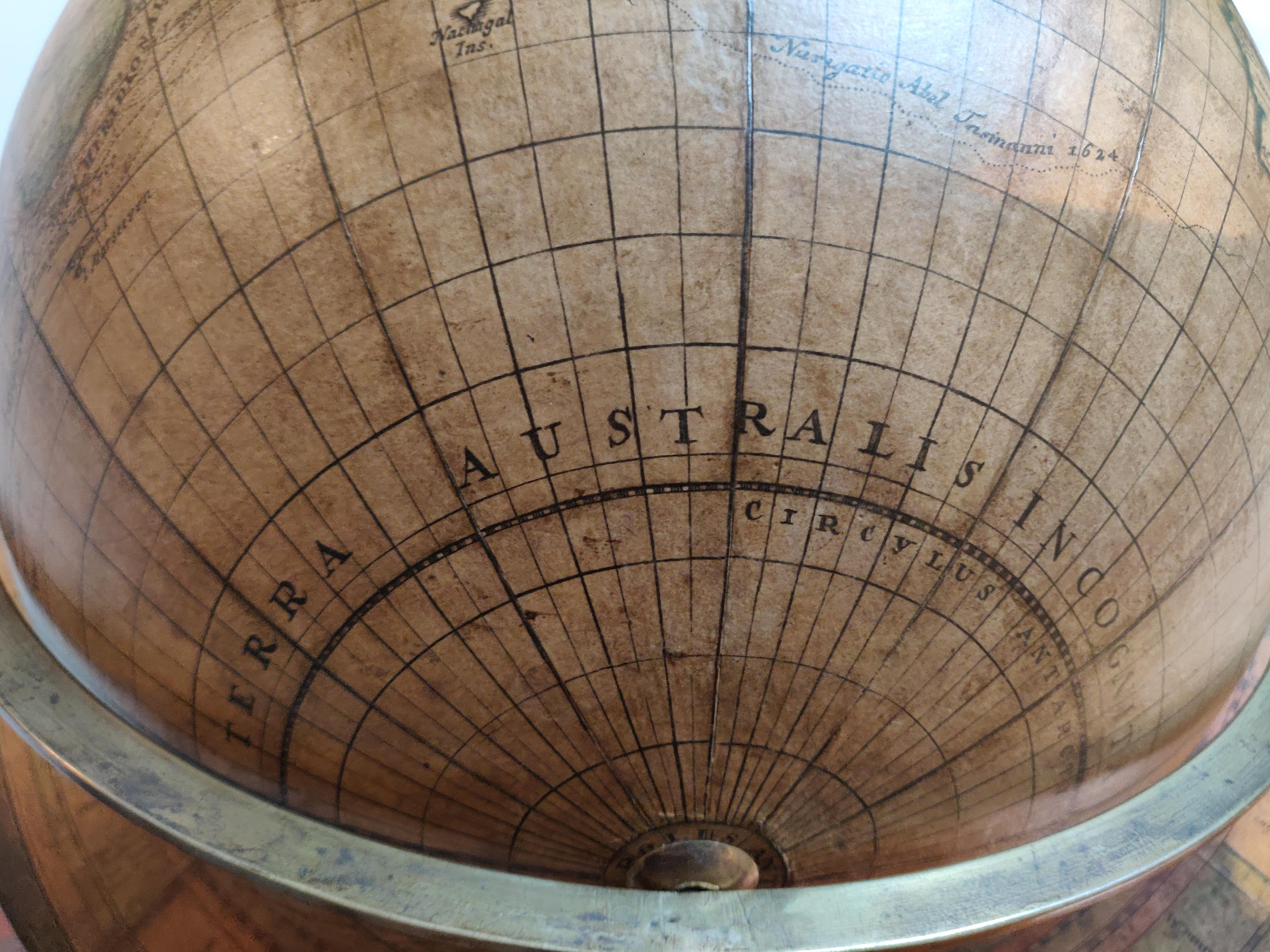 Rare and Fine Terrestrial Table-Globe by Johann Gabriel Doppelmayr '1671-1750' 7