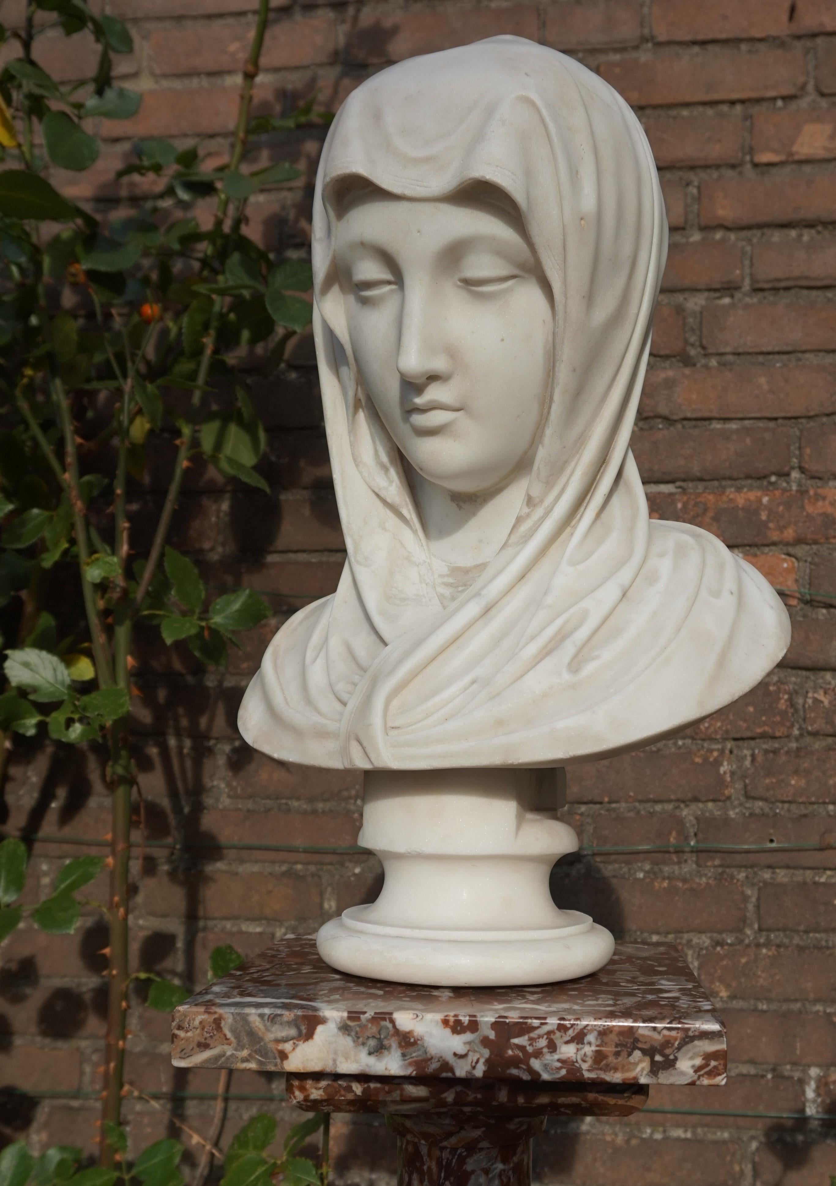 marble virgin mary statue