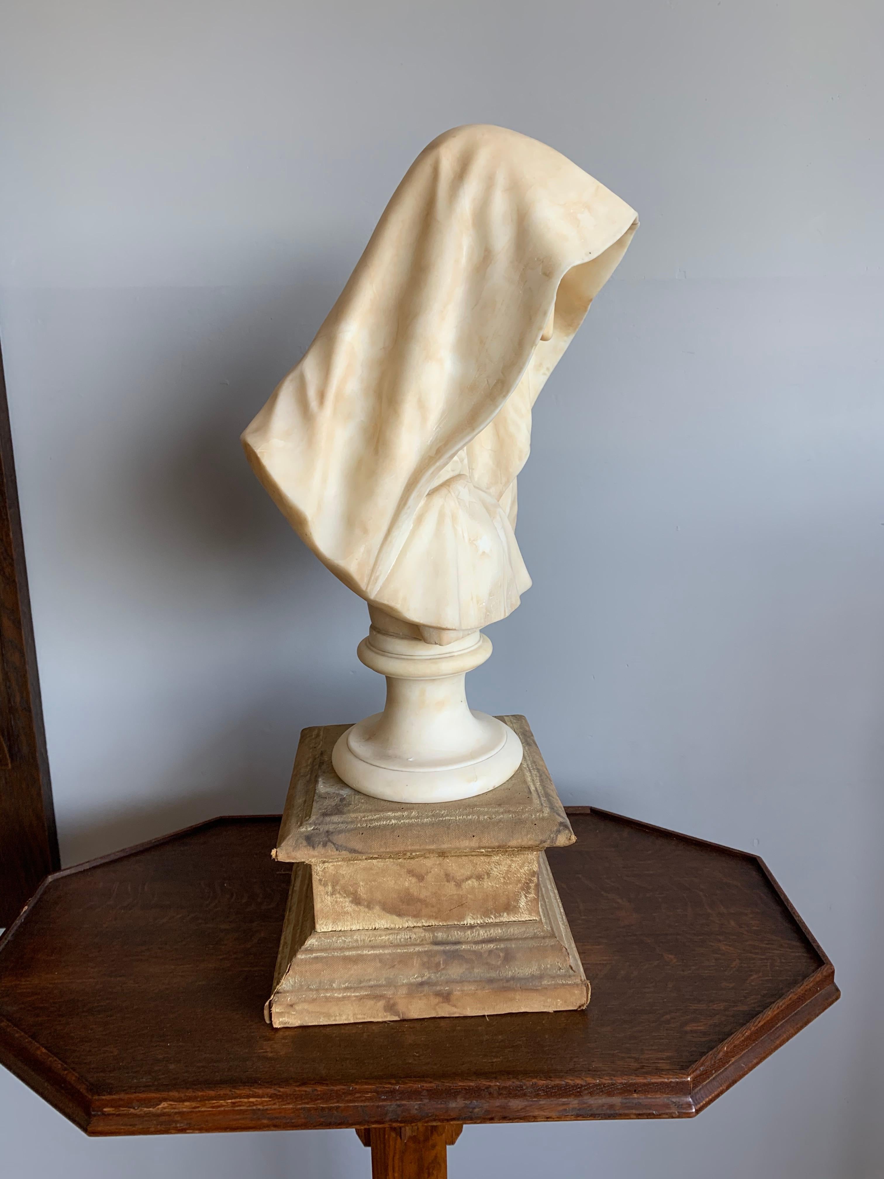 Rare and Hand Carved Early 1900 Alabaster Bust Sculpture of a Serene Virgin Mary In Good Condition In Lisse, NL