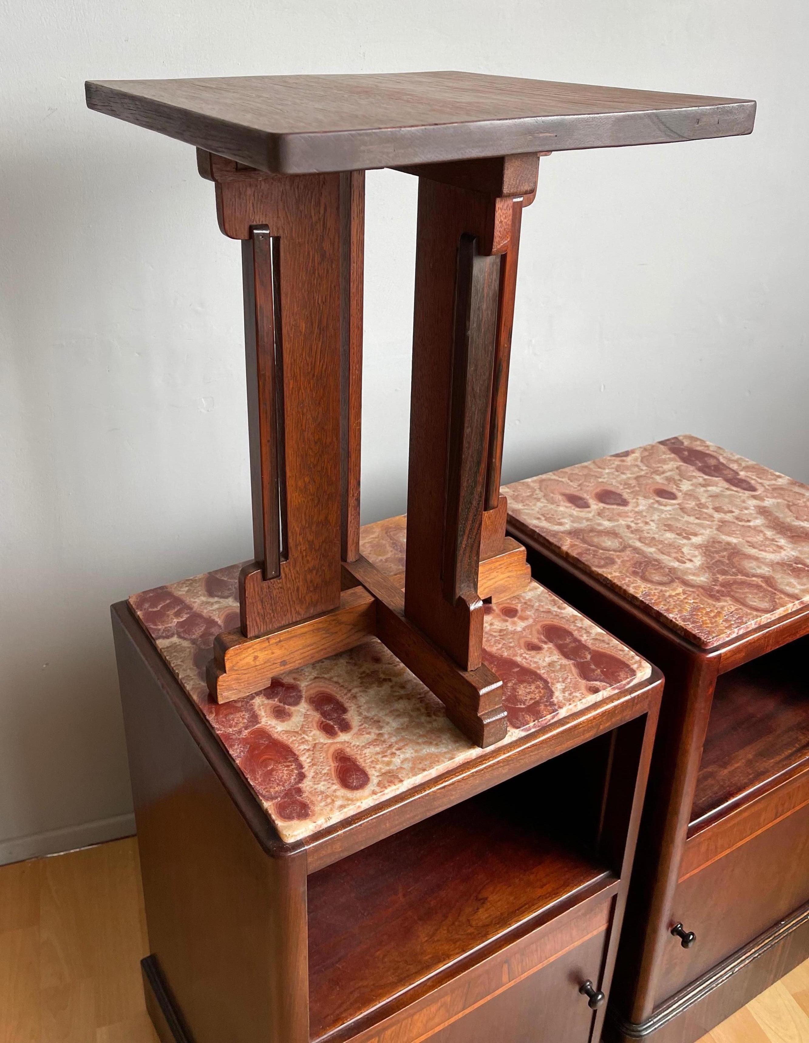 Rare and Handcrafted Dutch Arts & Crafts Oak End Table, Plant Stand P.E.L.Izeren For Sale 3