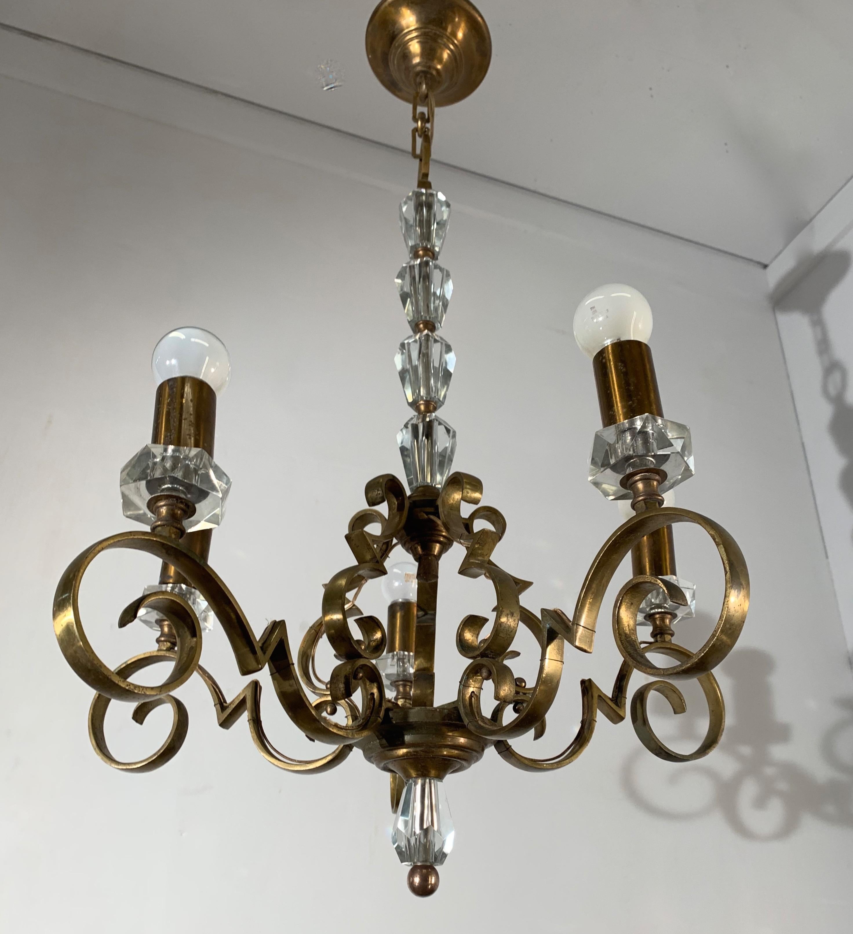 Rare and Handcrafted Jule Leleu Style 5 Light Bronze & Glass Art Deco Chandelier In Good Condition For Sale In Lisse, NL