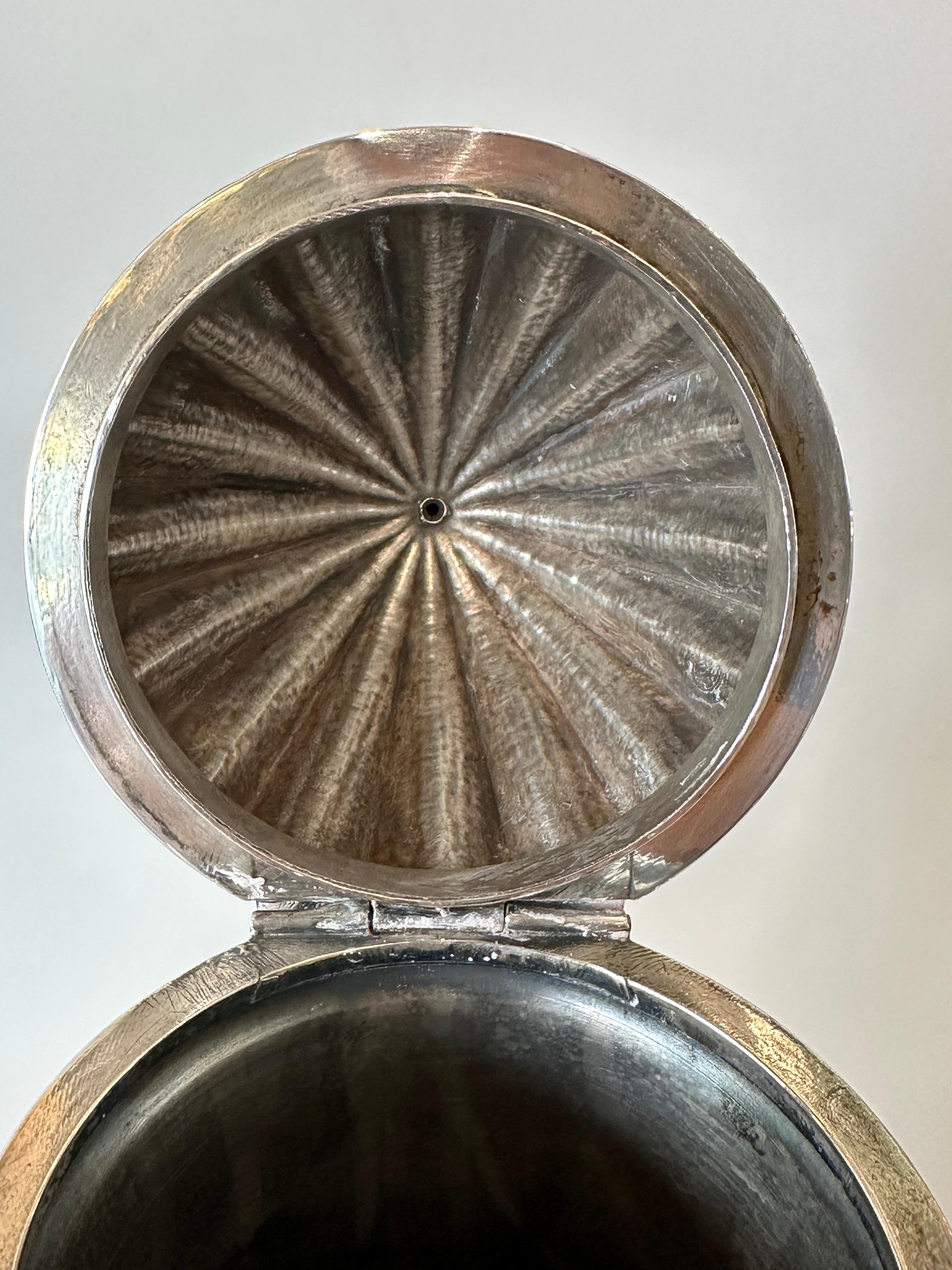 Rare and highly important art deco judaica wine jug made by Bernhard Friedländer For Sale 2