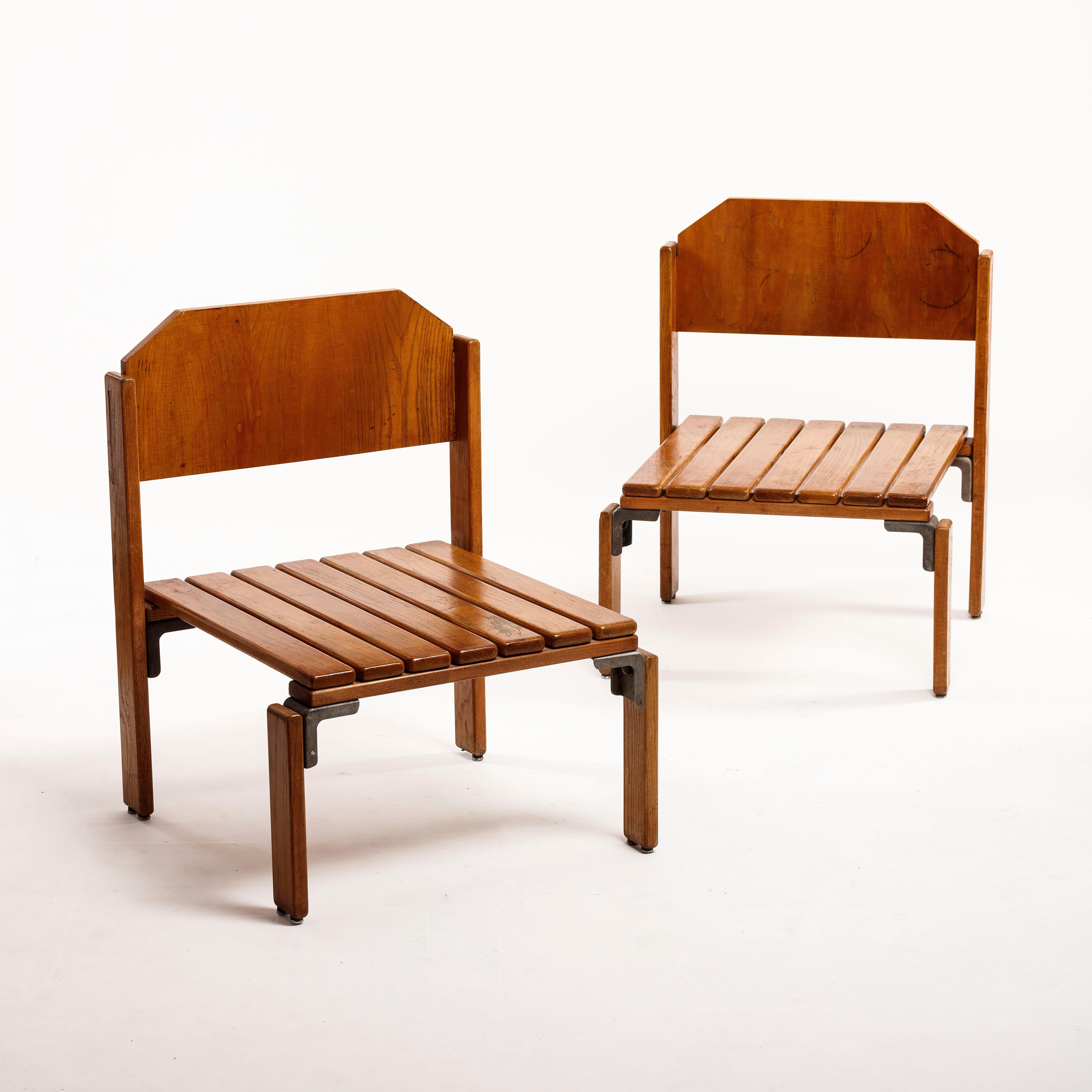 Seltene und ikonische große niedrige Stühle von Georges Candilis und Anja Blomstedt im Angebot 7