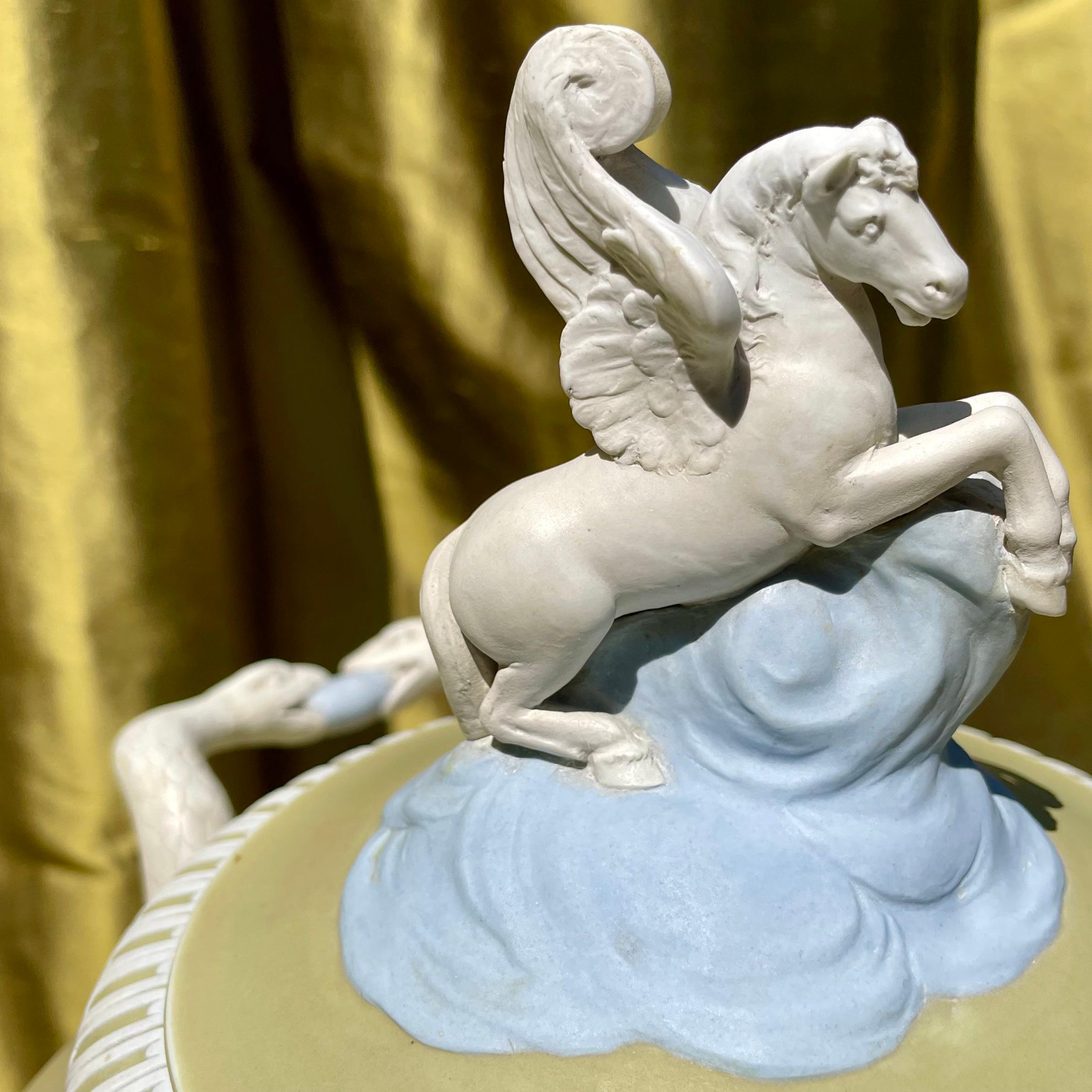 Jarrón Pegaso de primera edición, gres jaspeado tricolor de Wedgwood, c. 1786 Inglés en venta