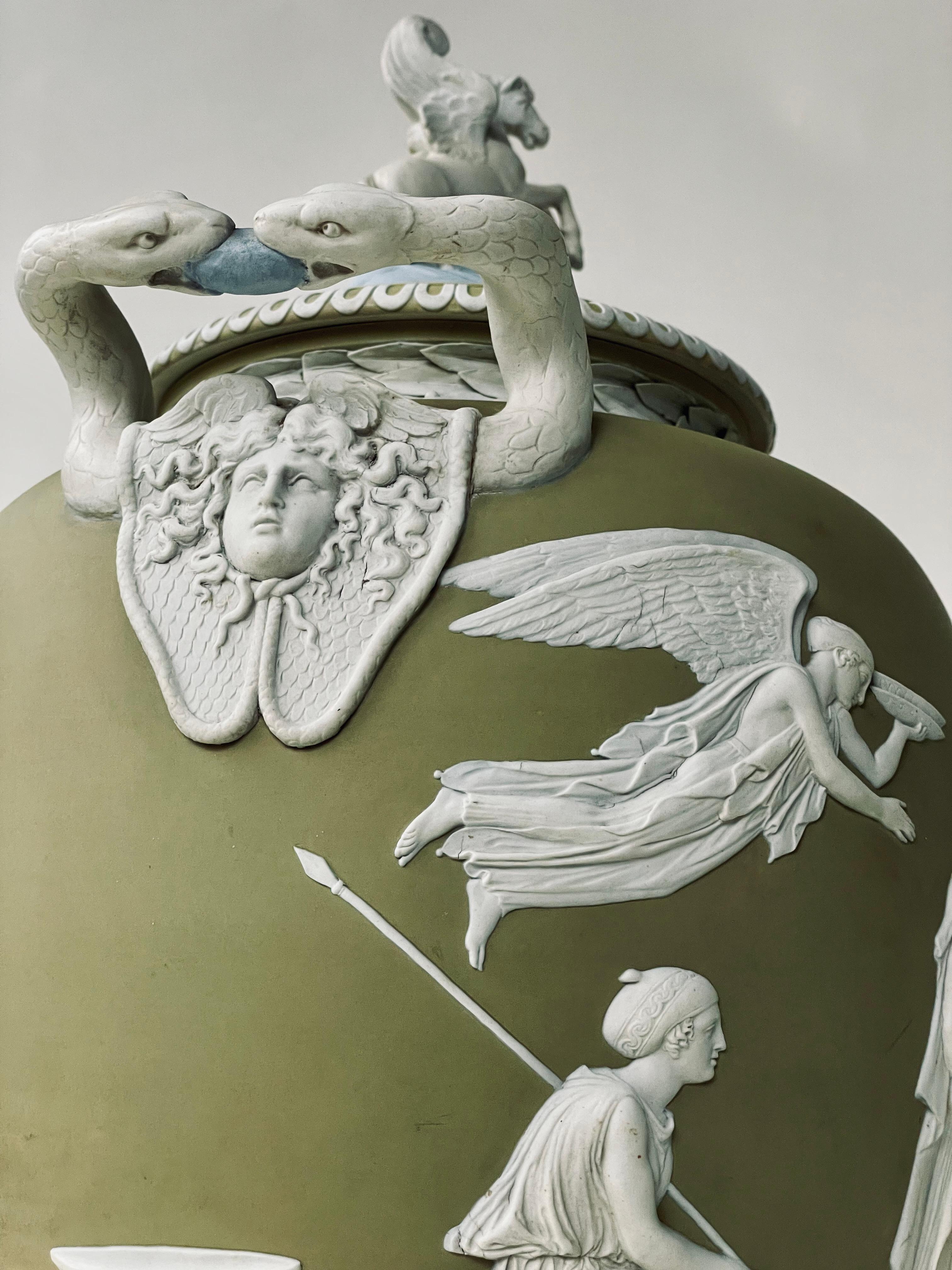 Jarrón Pegaso de primera edición, gres jaspeado tricolor de Wedgwood, c. 1786 Gres en venta