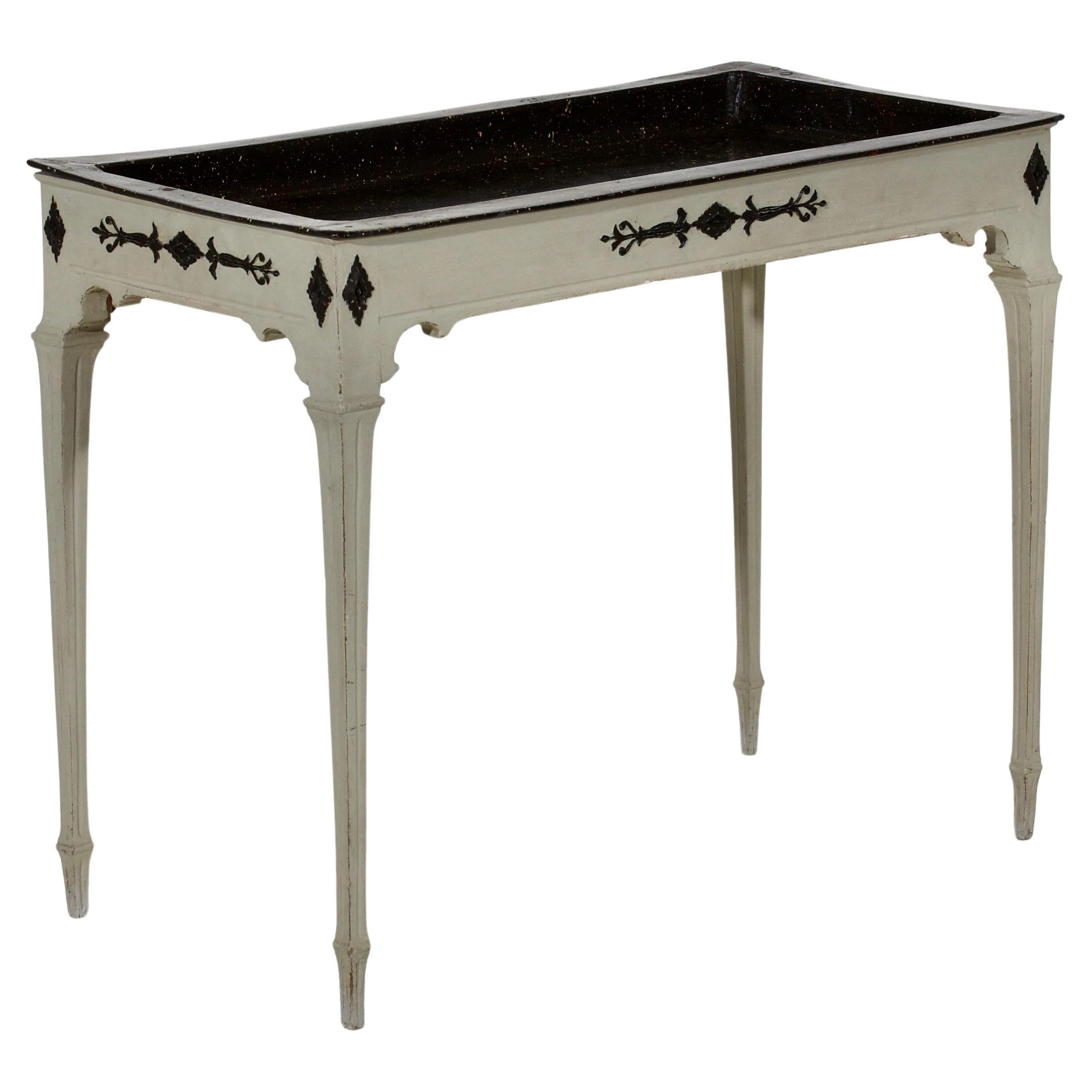 Rare and important Gustavian tray table, circa 1770. For Sale