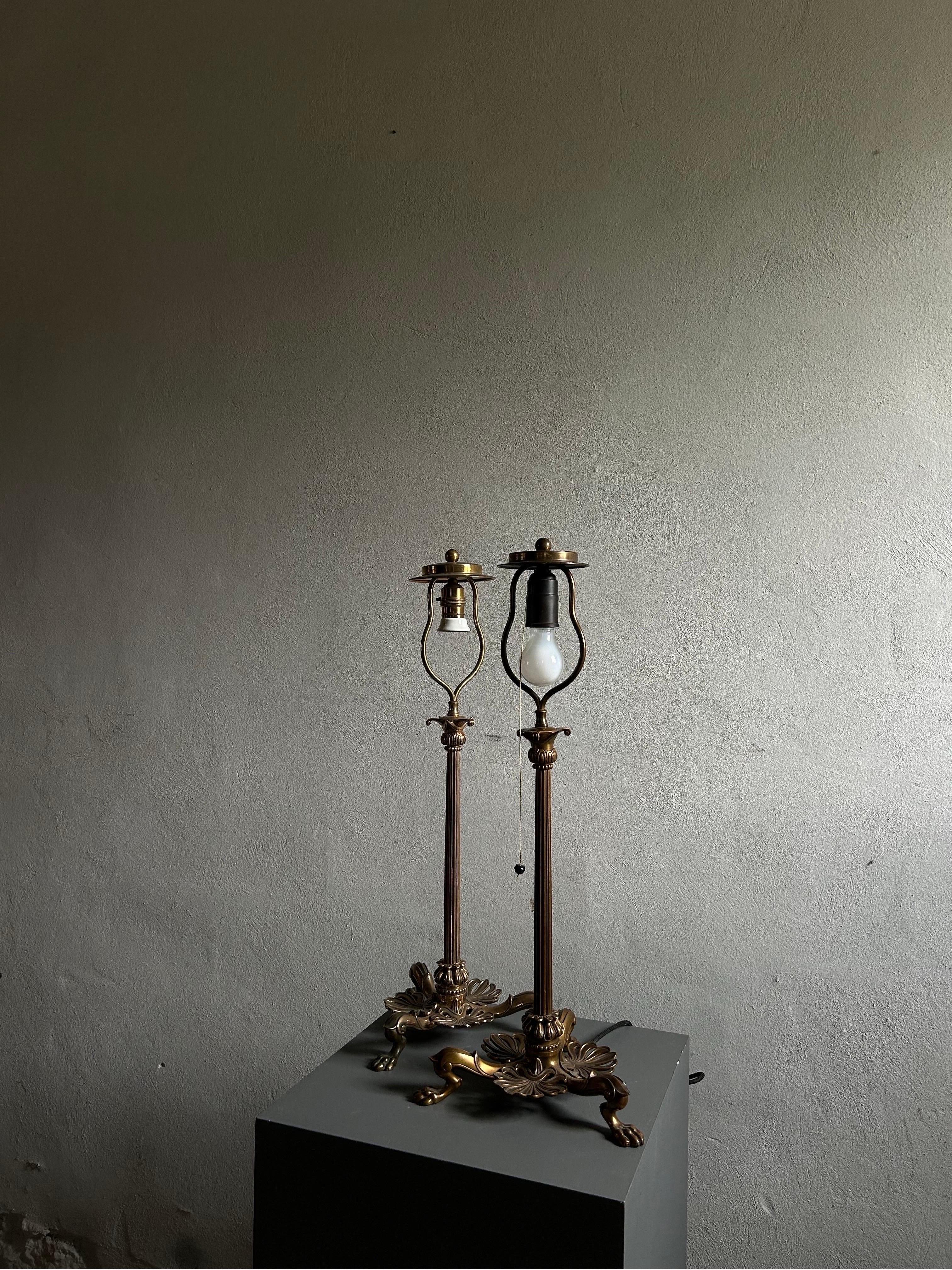 Seltenes und bedeutendes Paar M G Bindesbøll Bronze-Tischlampen aus den 1850er Jahren. (Dänisch) im Angebot
