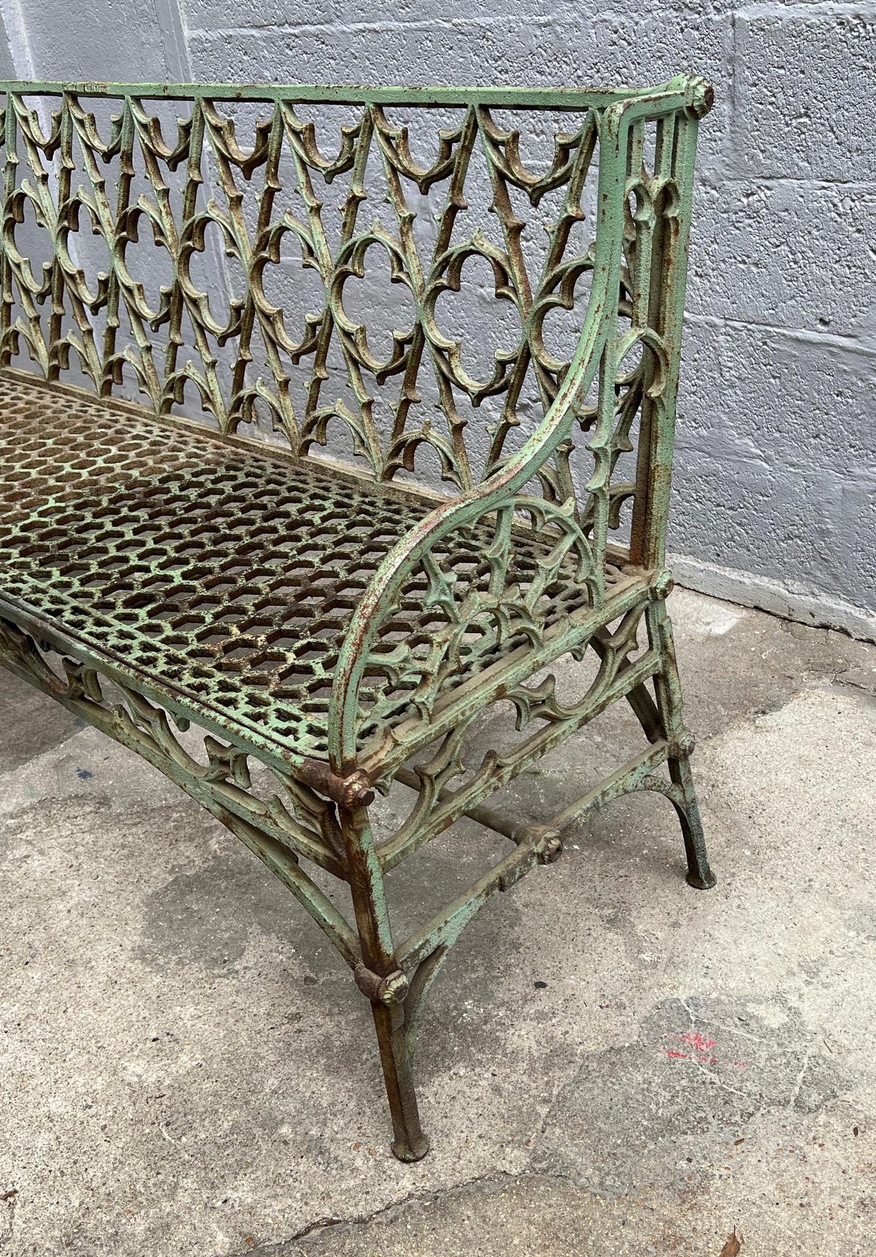 Rare and large cast-iron bench from the Calla factory in Paris, circa 1850 For Sale 7