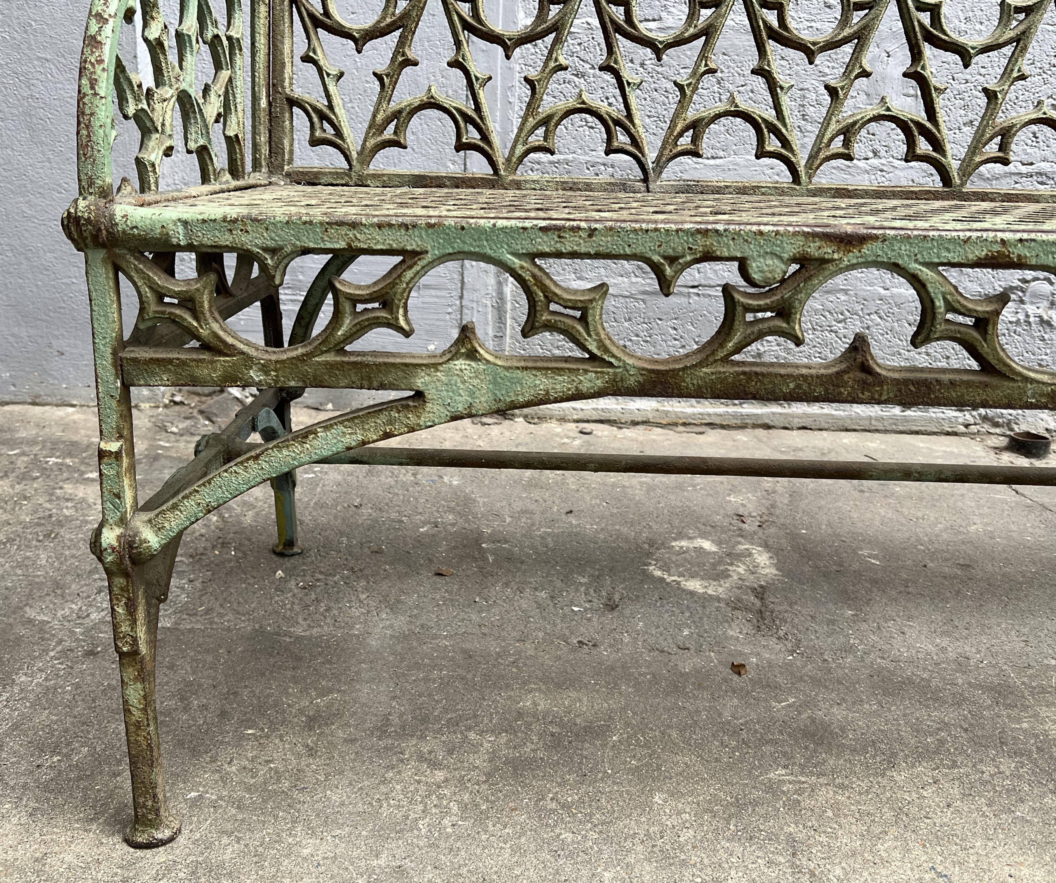 Rare and large cast-iron bench from the Calla factory in Paris, circa 1850 For Sale 2