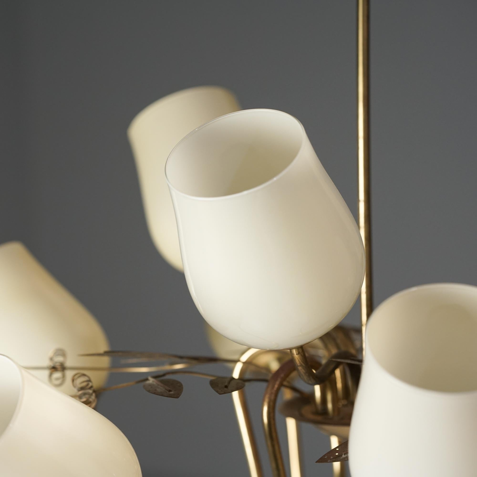 Scandinave moderne Rare and Large Model 85/9 Floral Chandelier, Itsu, 1950s en vente