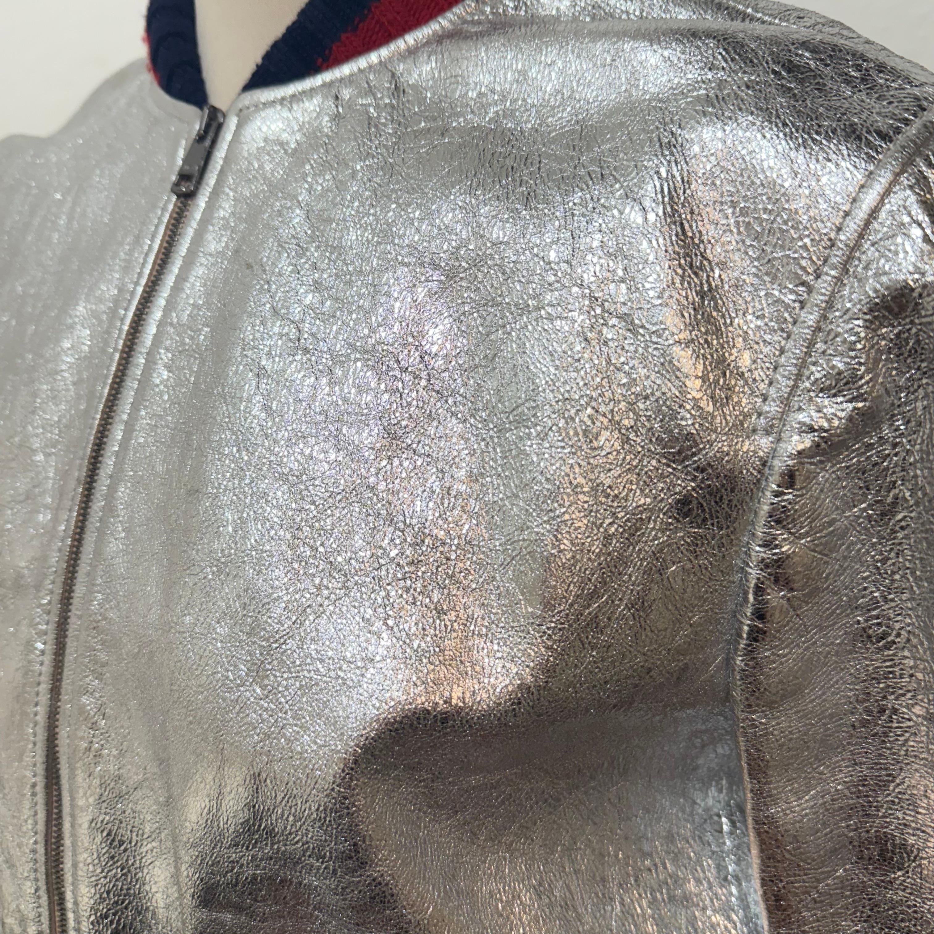 Rara e limitata giacca con zip in agnello argentato Gucci IT 40 in vendita 1