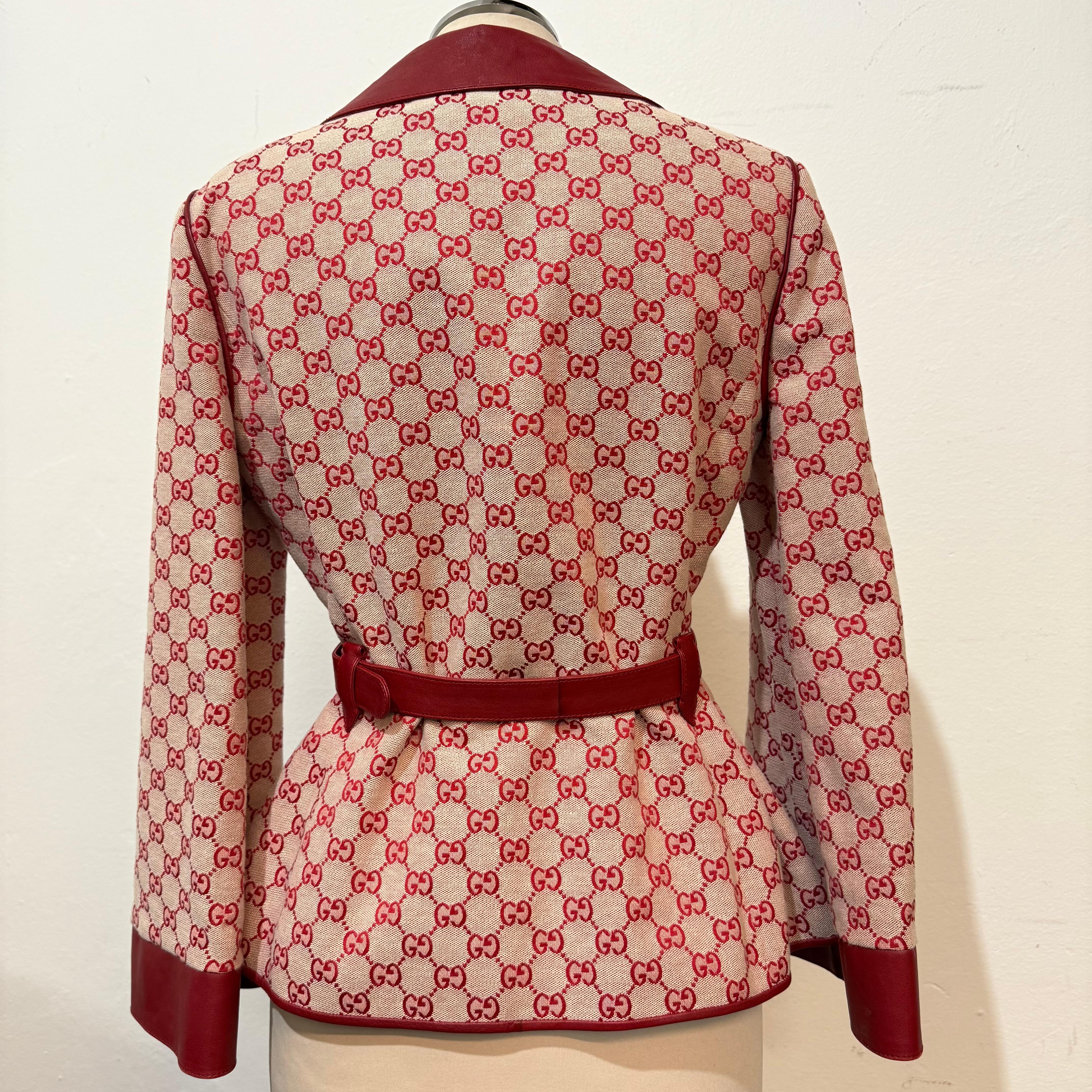 Donna Rara e limitata giacca Gucci Supreme in pelle rossa con cristalli IT 40 in vendita