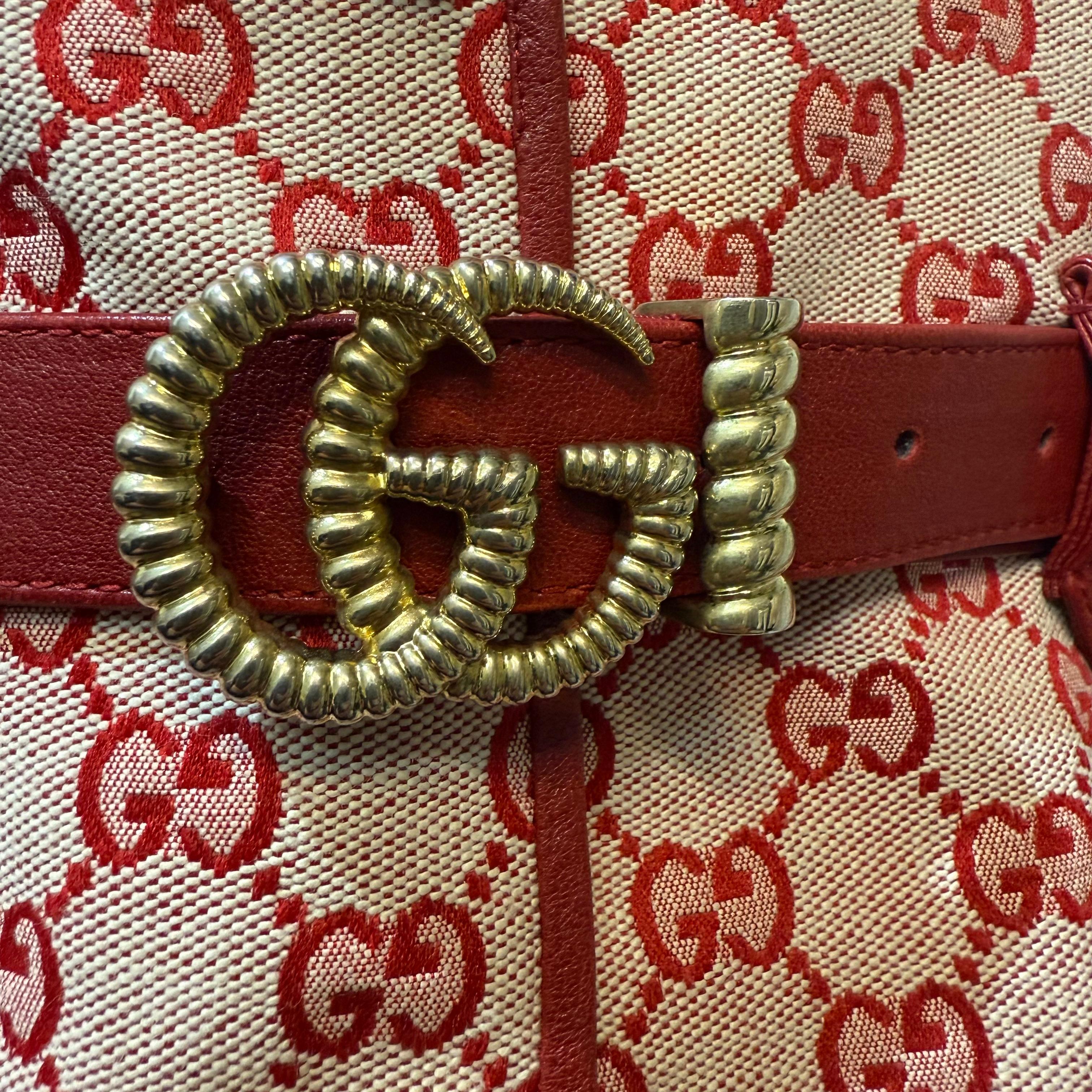 Rara e limitata giacca Gucci Supreme in pelle rossa con cristalli IT 40 in vendita 4