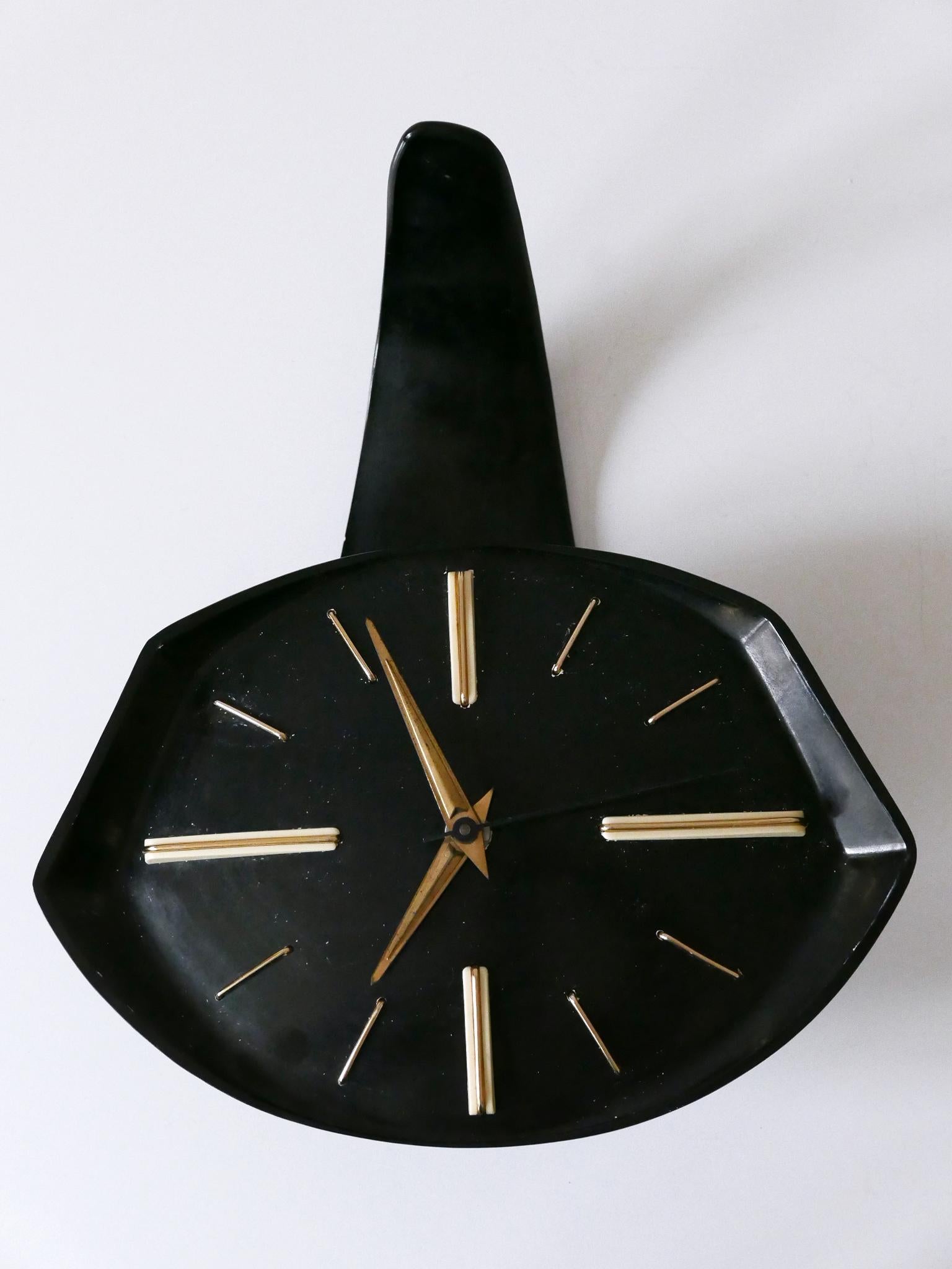 Rare and Lovely Mid-Century Modern Bakelite Table or Wall Clock by PRIM 1950s For Sale 1