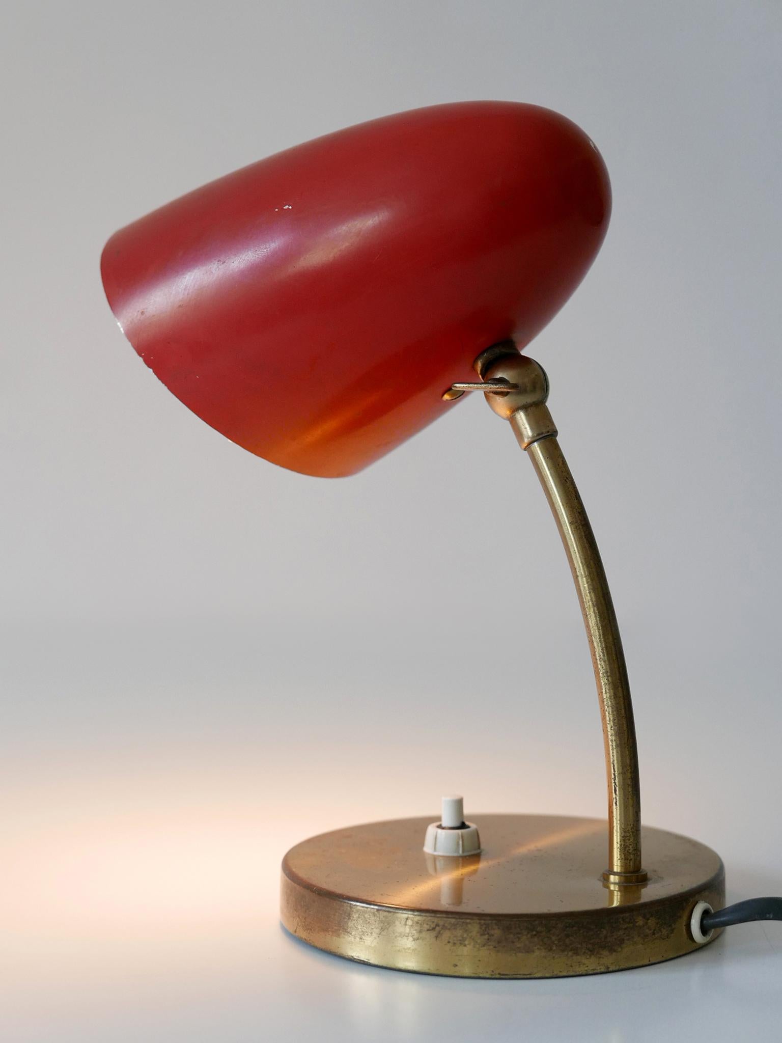Metal Rare and Lovely Mid-Century Modern Table Lamp Germany 1950s For Sale