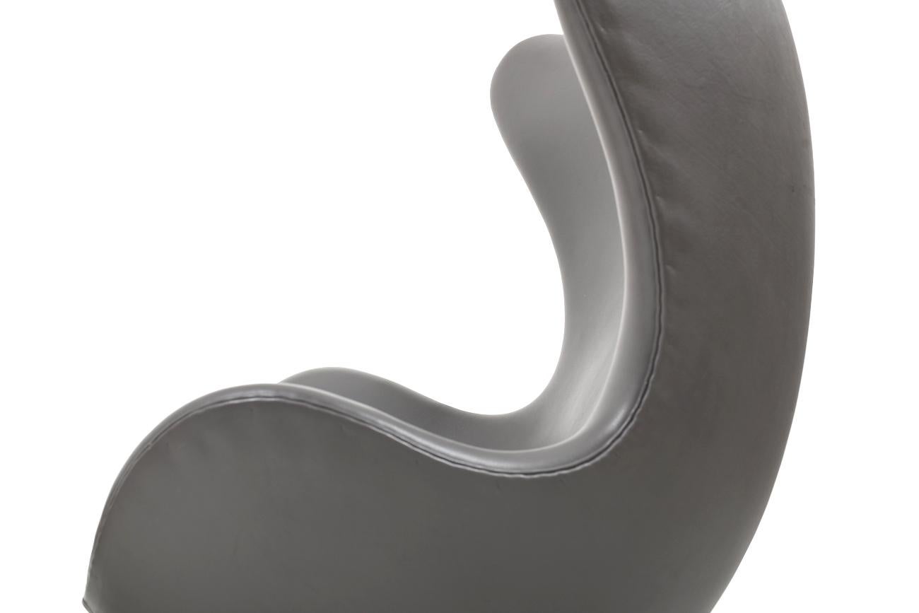 Rara y antigua edición de la Silla Egg de Arne Jacobsen / Silla reclinable en venta 3