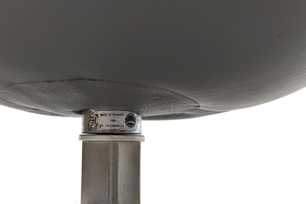 Rara y antigua edición de la Silla Egg de Arne Jacobsen / Silla reclinable en venta 10